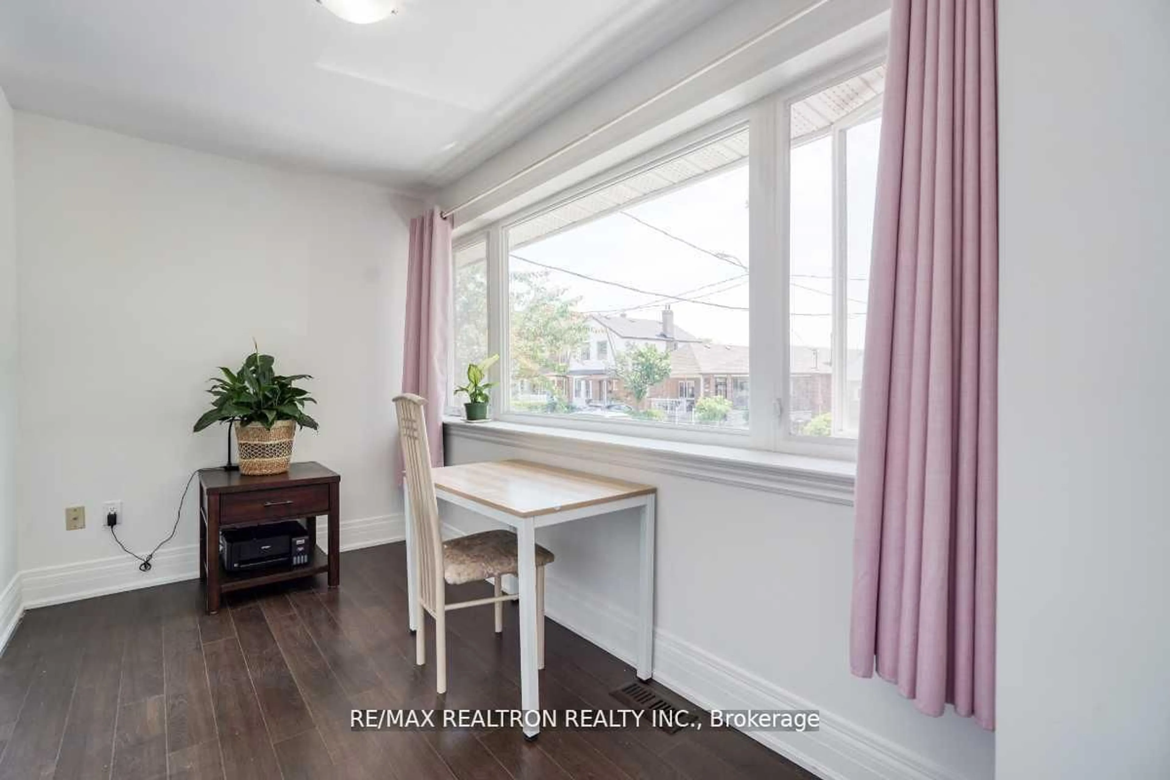 A pic of a room for 44 Jesmond Ave, Toronto Ontario M6E 1V5