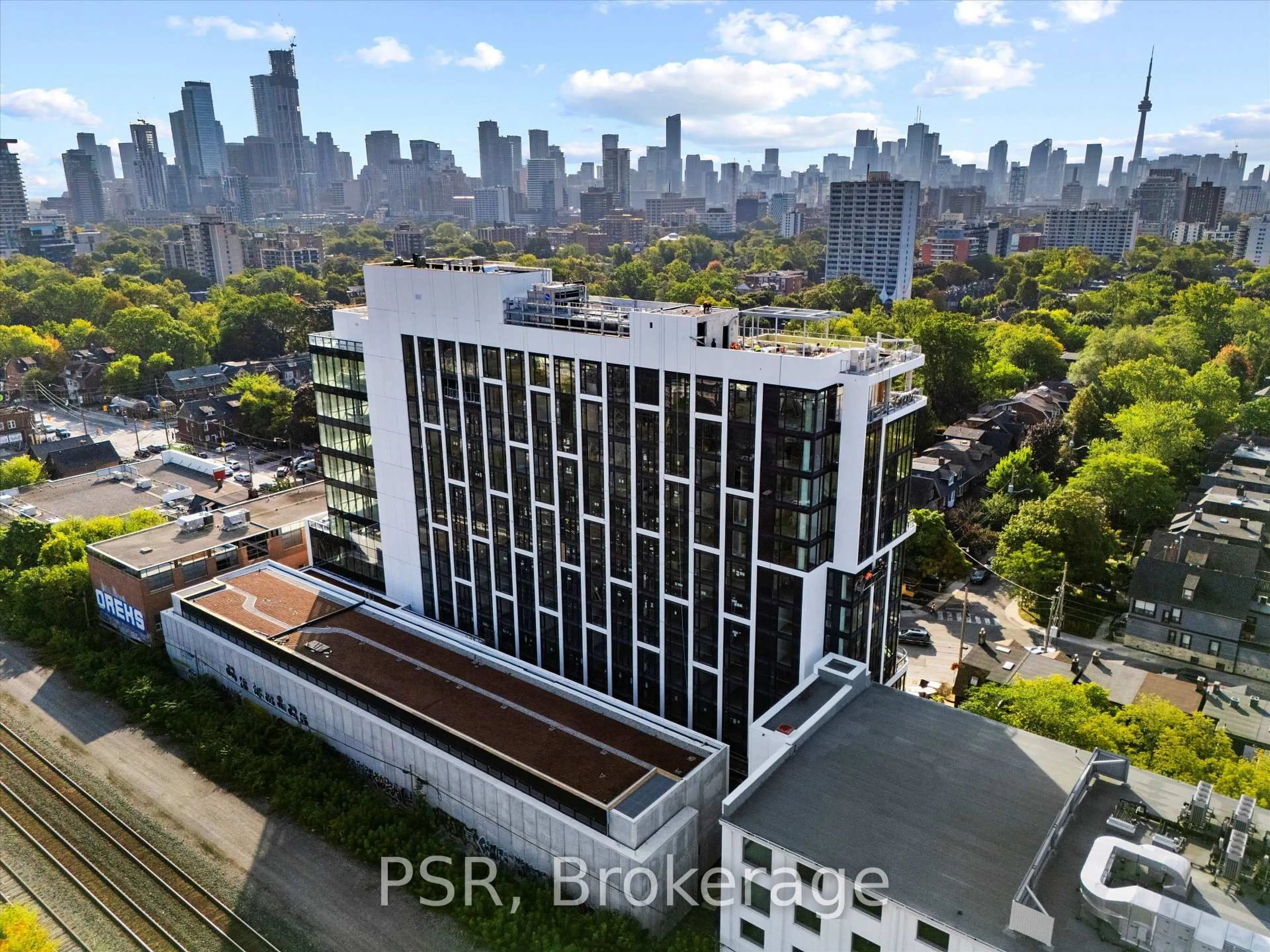 A pic from outside/outdoor area/front of a property/back of a property/a pic from drone, city buildings view from balcony for 328 Dupont St #201, Toronto Ontario M5R 1V9