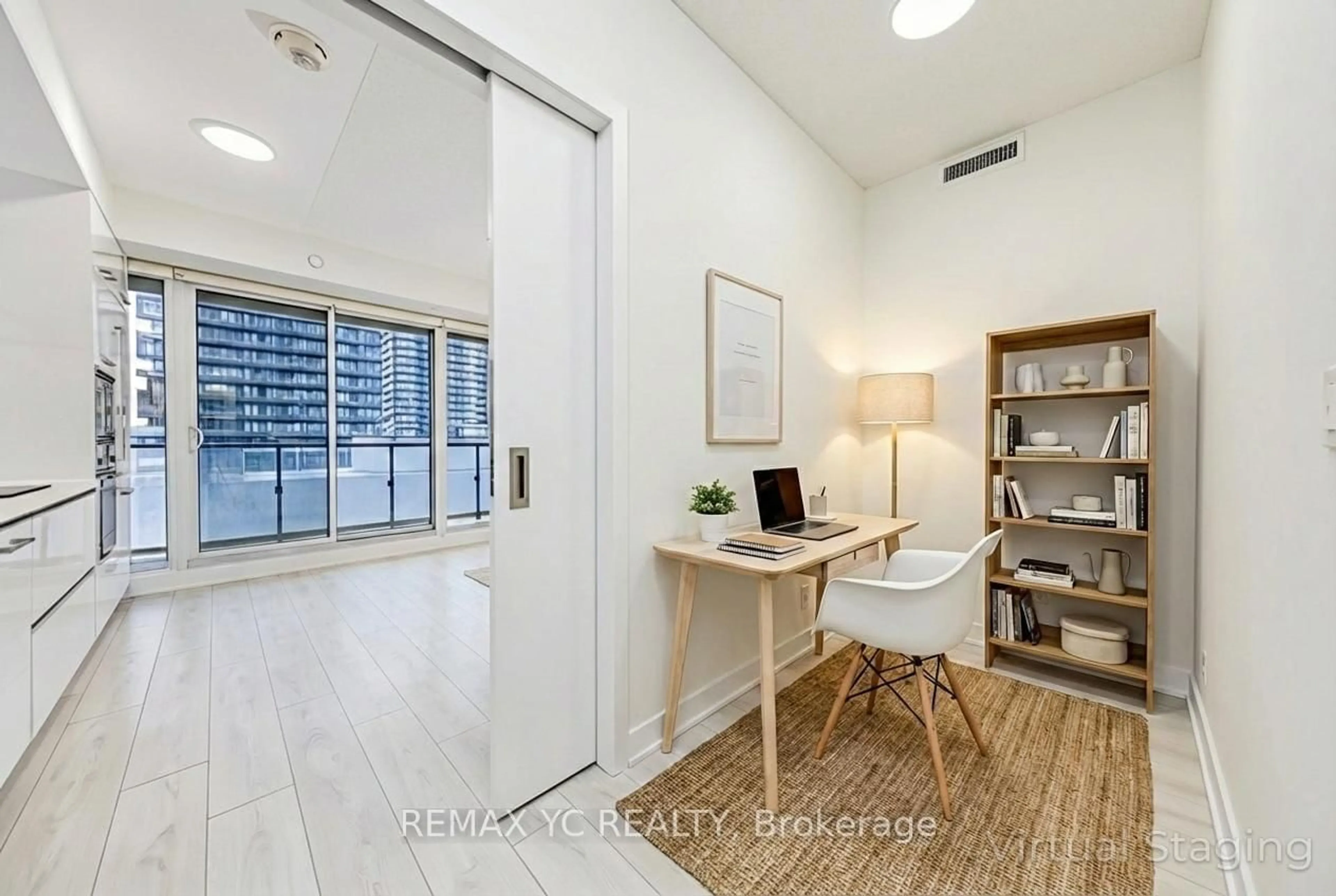 A pic of a room for 2221 Yonge St #1111, Toronto Ontario M4S 0B8