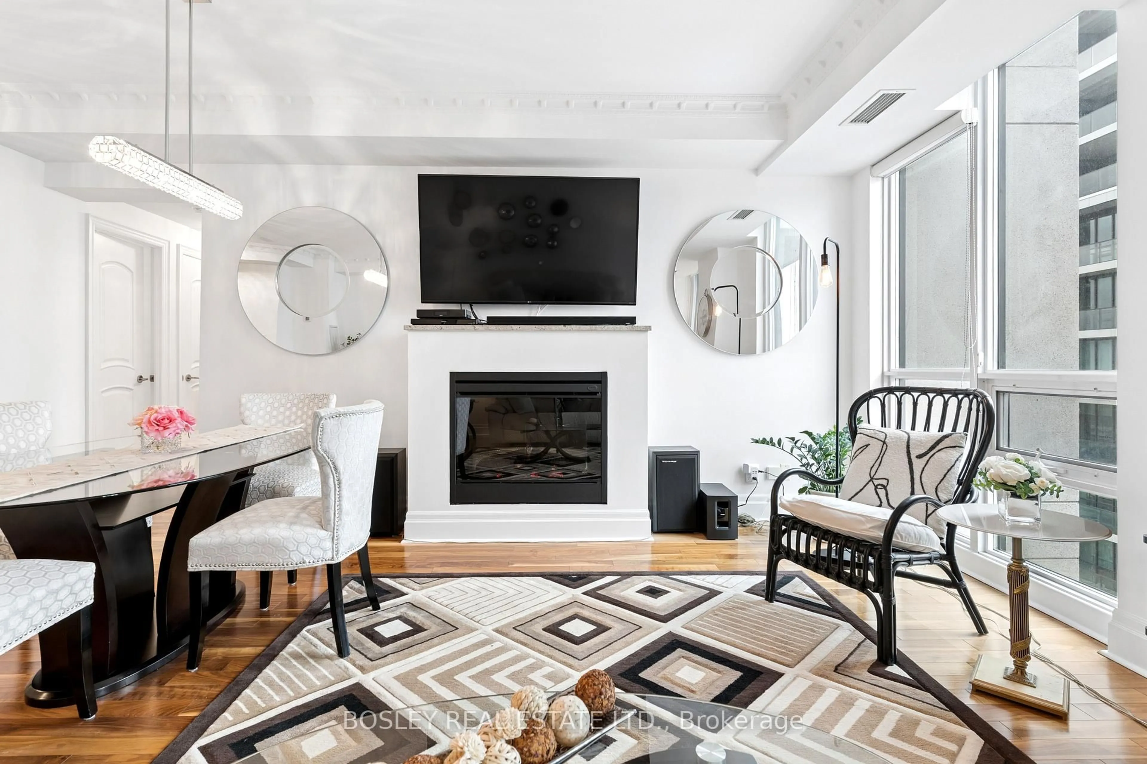 Living room with furniture, unknown for 16 Harbour St #4501, Toronto Ontario M5J 2Z7