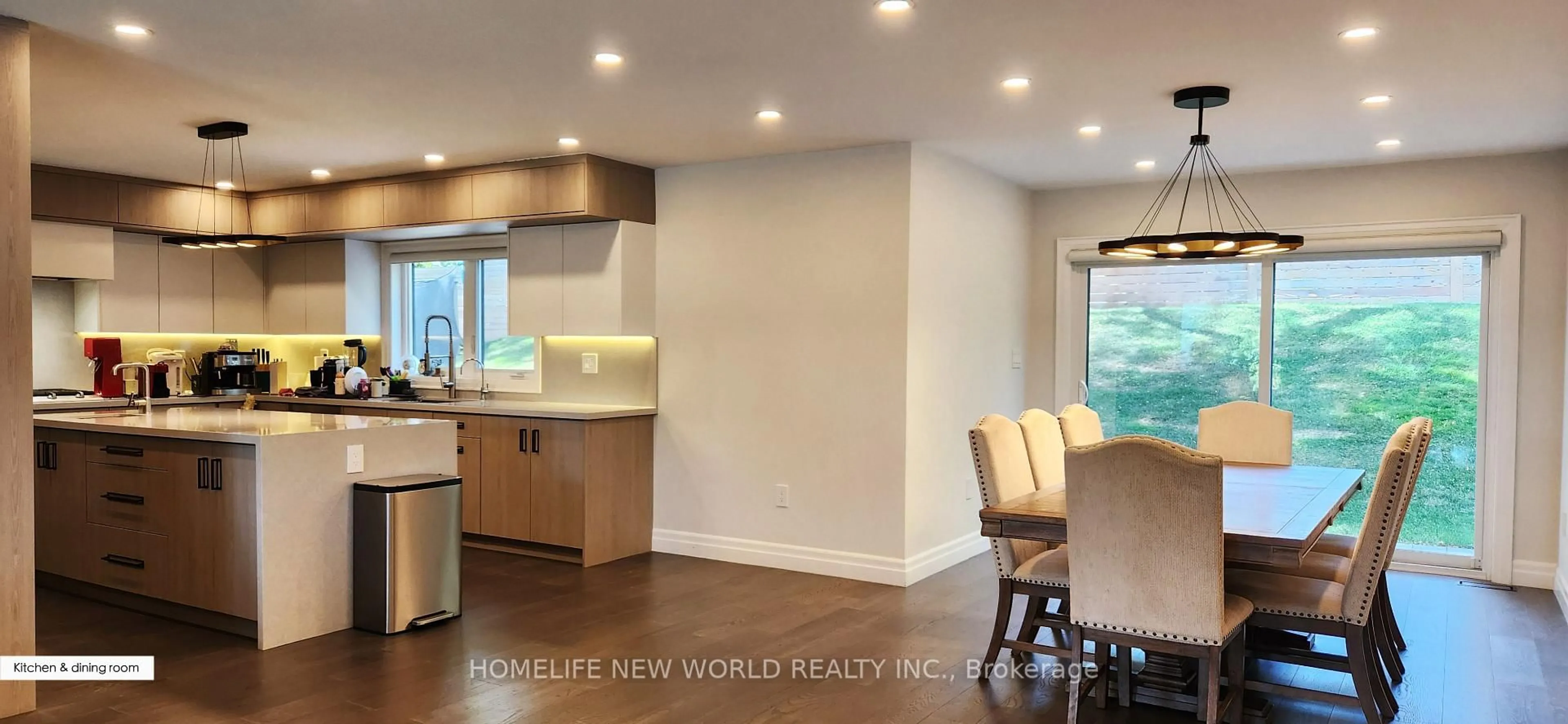 Open concept kitchen, wood/laminate floor for 37 SHOULDICE Crt, Toronto Ontario M2L 2S3