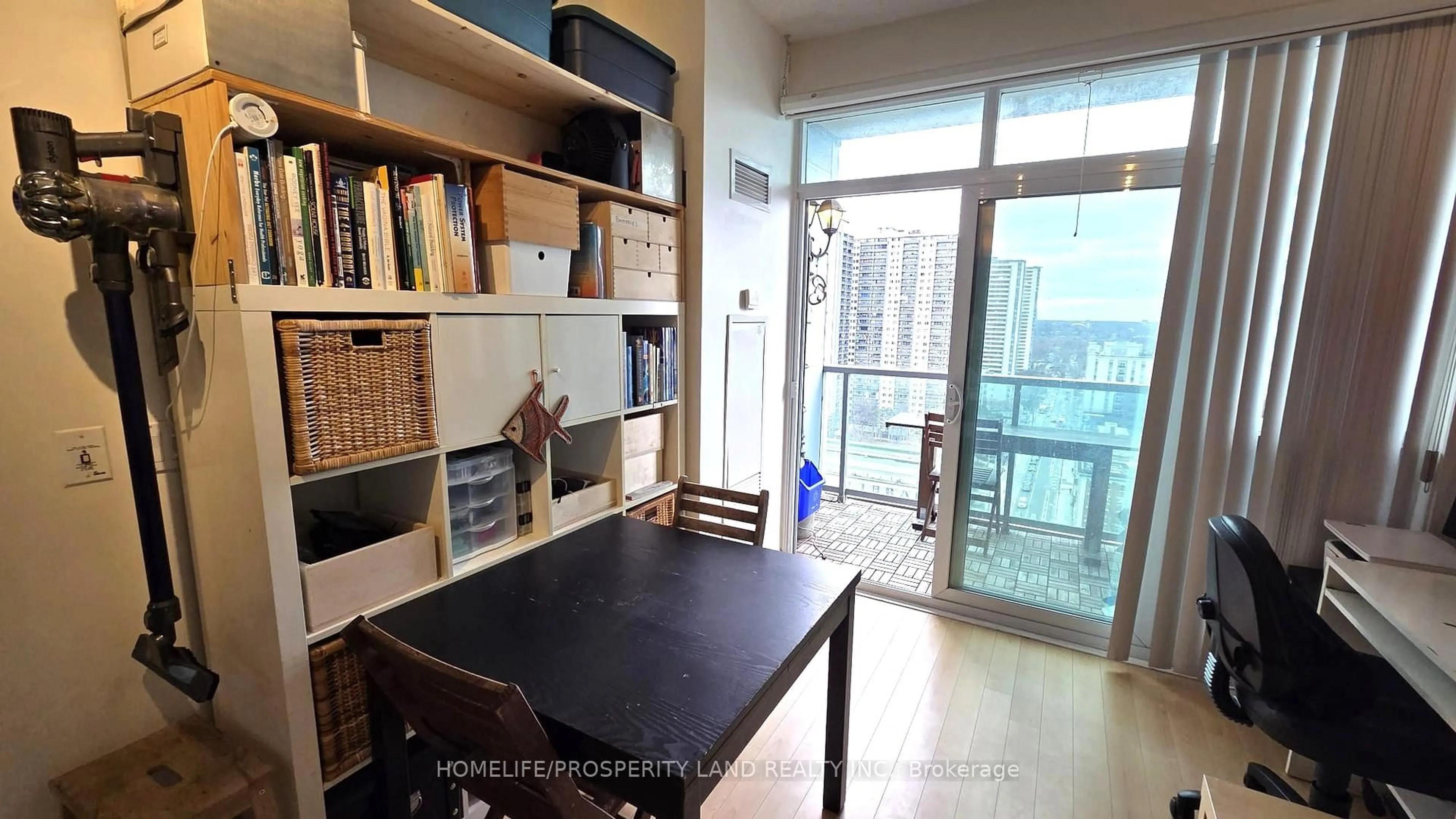 Unknown for 120 Homewood Ave #1706, Toronto Ontario M4Y 2J3