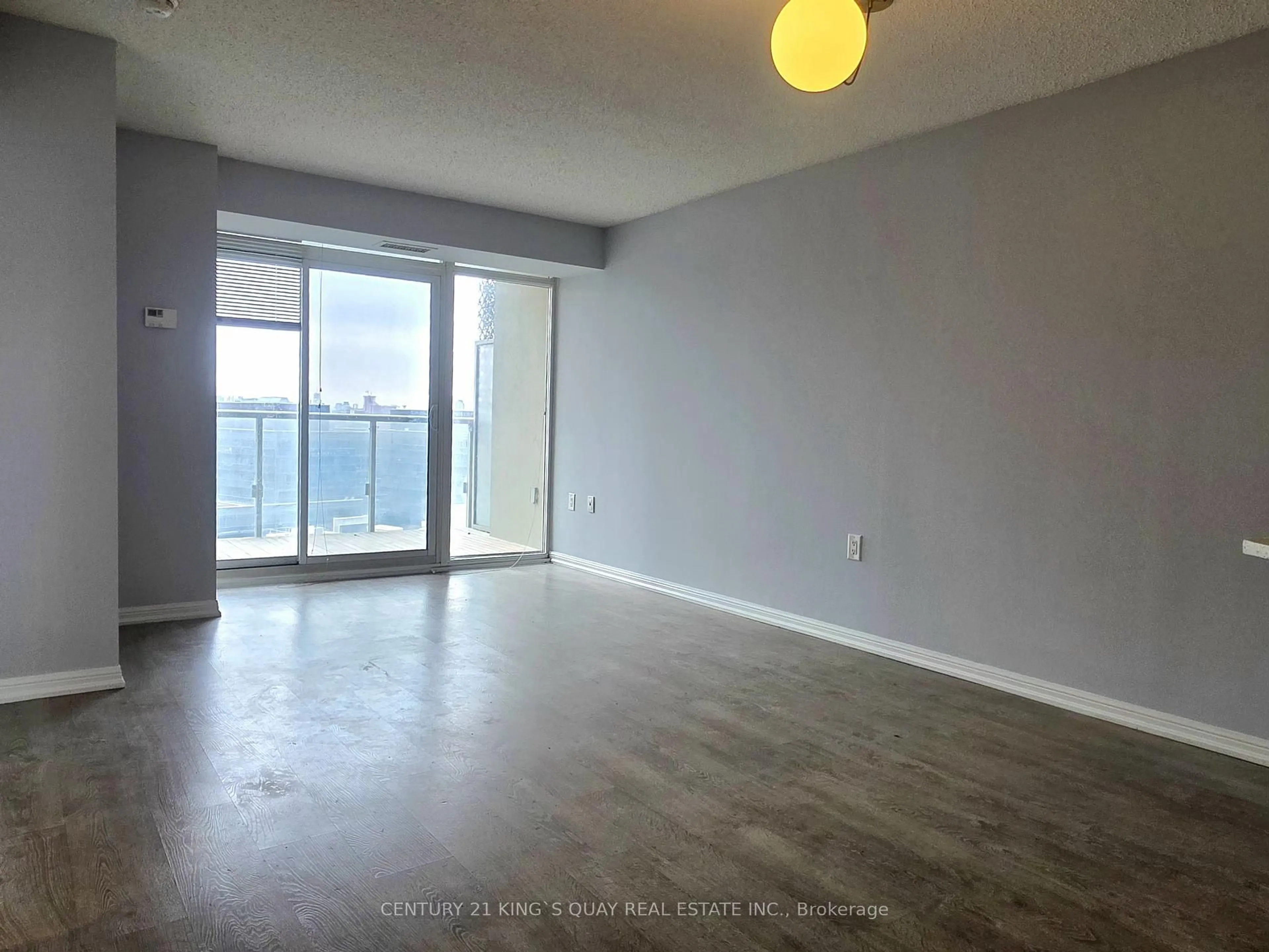 A pic of a room for 125 Western Battery Rd #1816, Toronto Ontario M6K 3R8