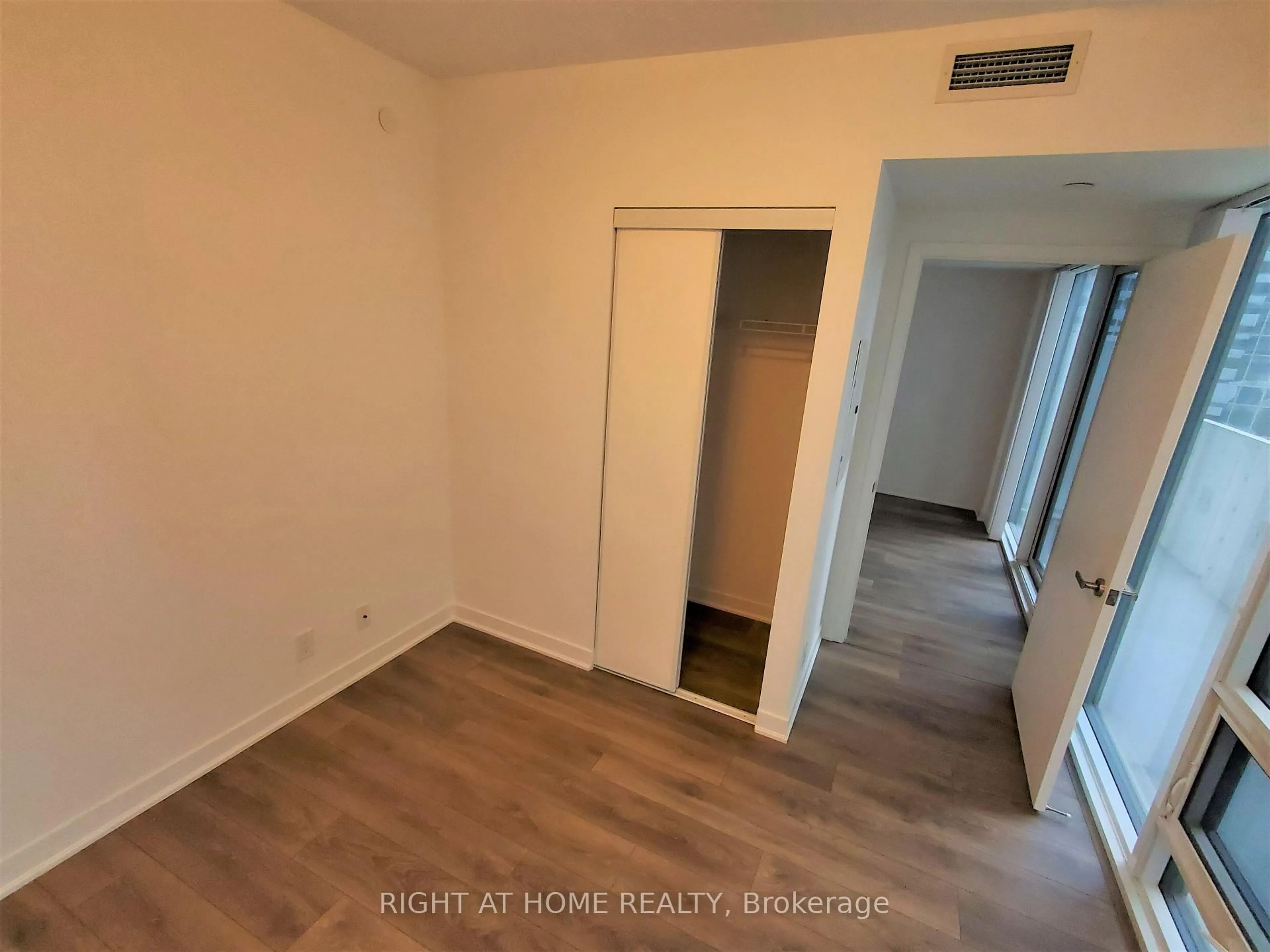 A pic of a room for 88 Harbour St #1401, Toronto Ontario M5J 0C3