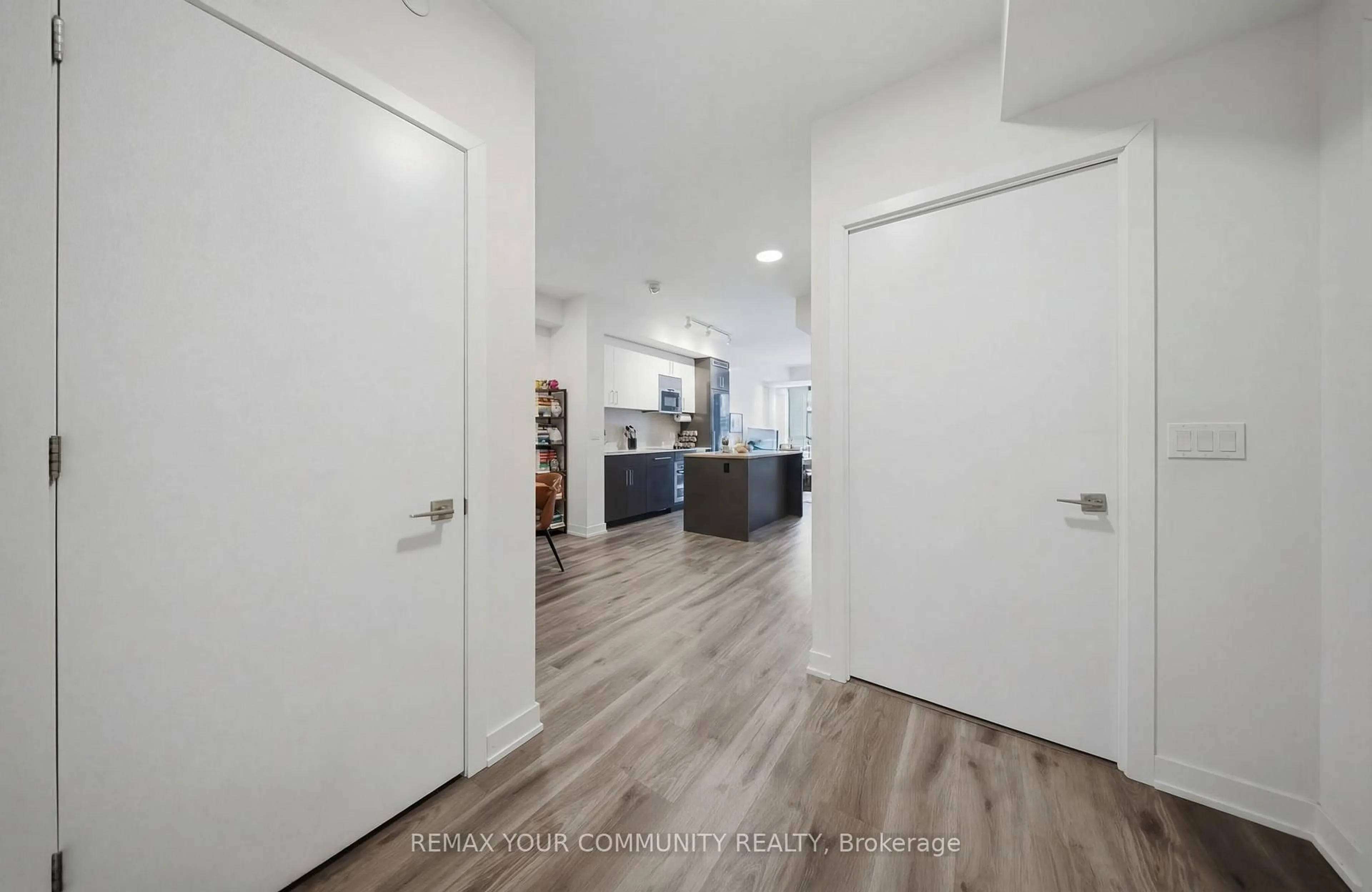 Indoor entryway for 840 St. Clair Ave #515, Toronto Ontario M6C 0A4