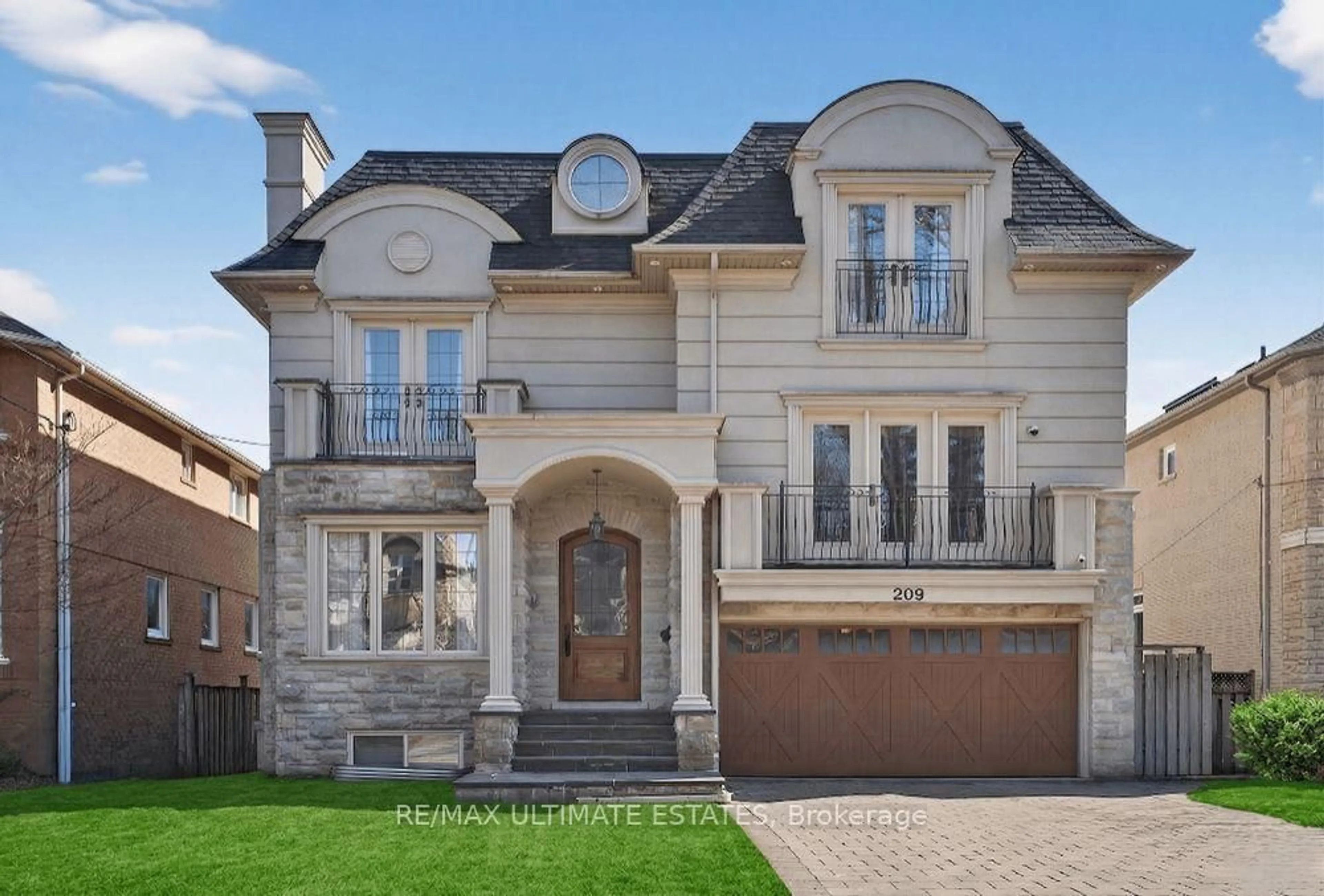 Home with brick exterior material, street for 209 Spring Garden Ave, Toronto Ontario M2N 3G7