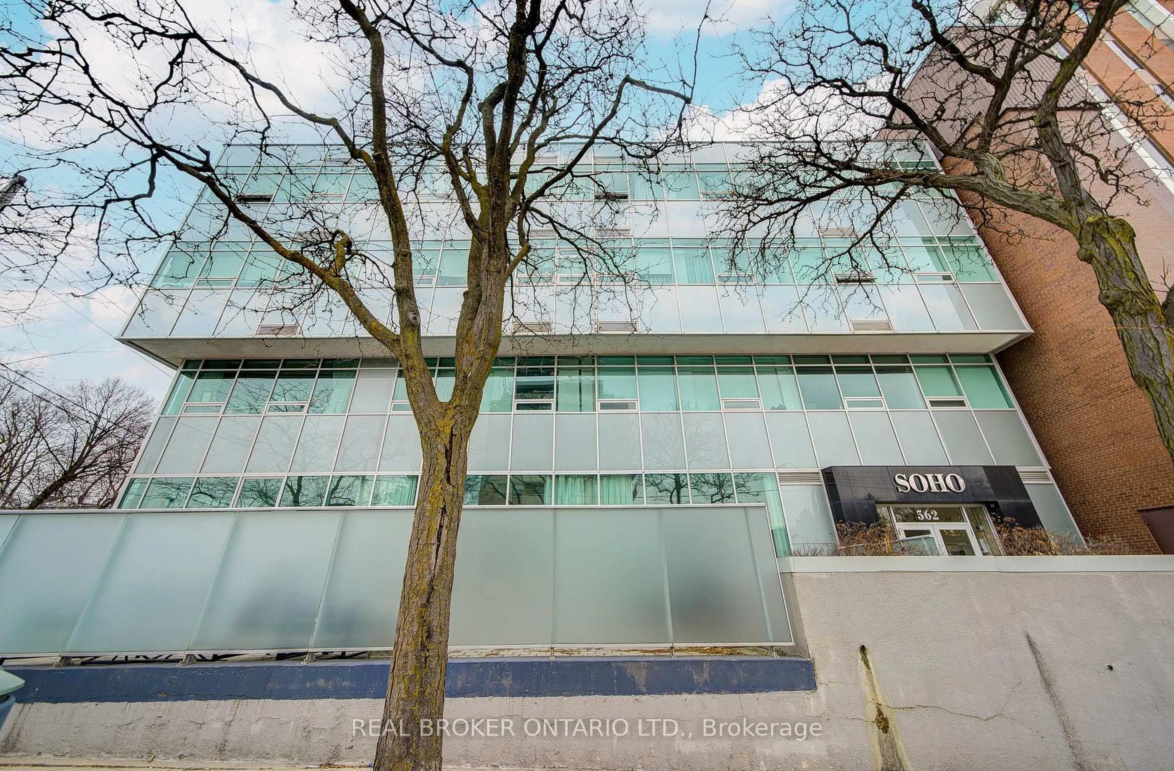 A pic from outside/outdoor area/front of a property/back of a property/a pic from drone, building for 562 Eglinton Ave #406, Toronto Ontario M4P 1P1