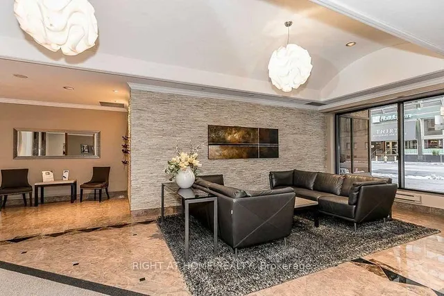 45 Carlton St #PH11, Toronto 4