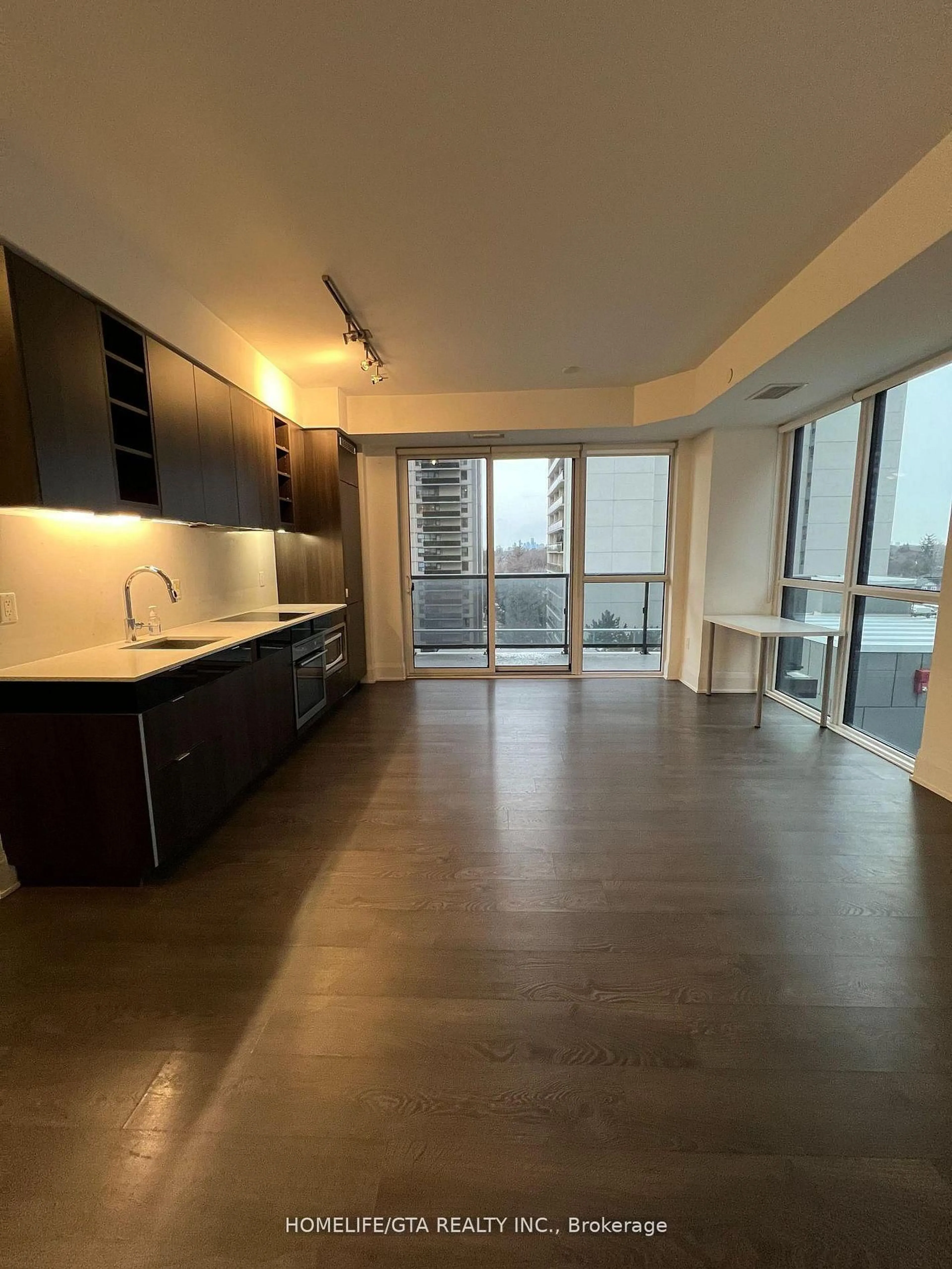 Unknown for 101 Erskine Ave #702, Toronto Ontario M4P 1Y5