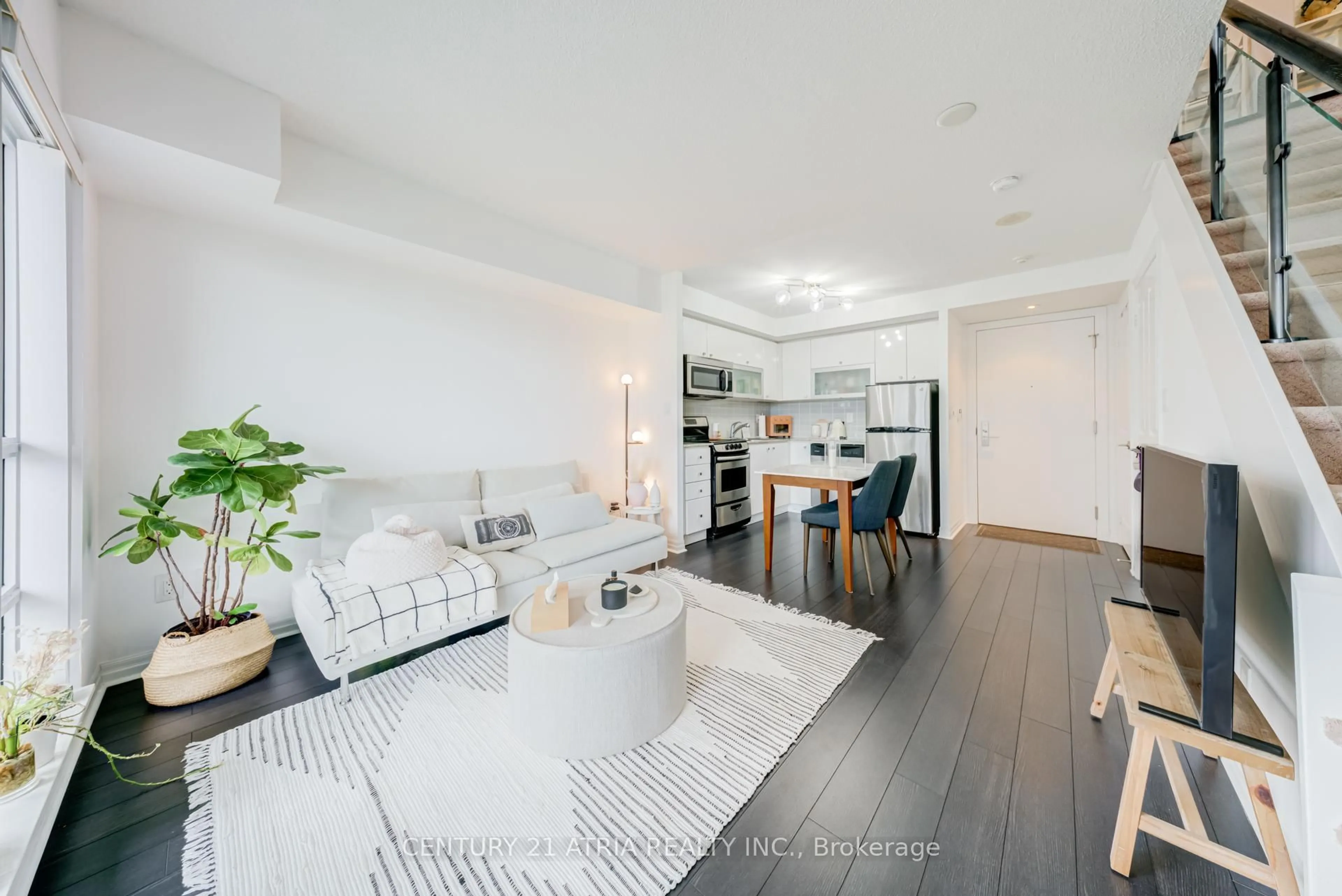 Living room with furniture, unknown for 2015 Sheppard Ave #317, Toronto Ontario M2J 0B3