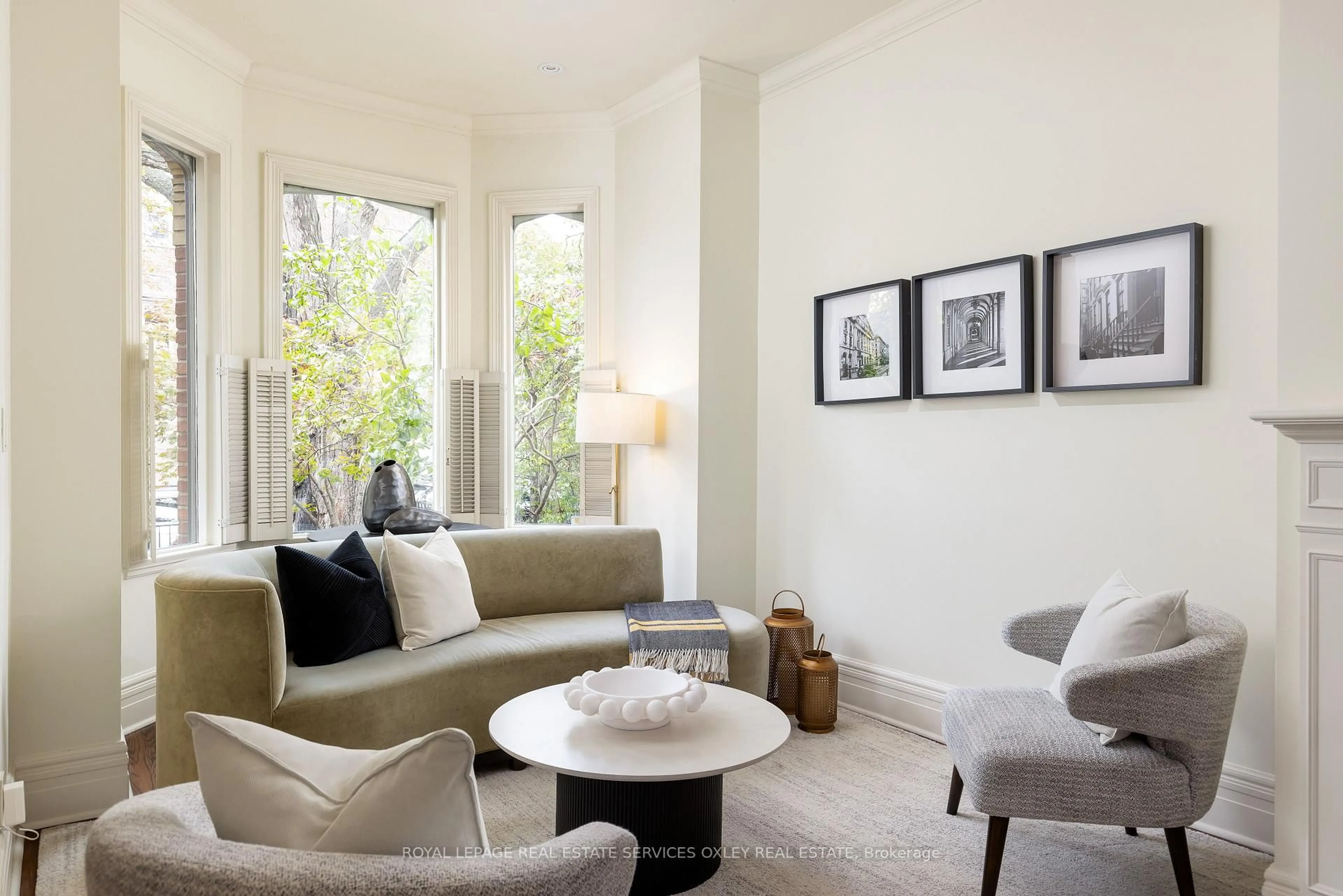 Living room with furniture, unknown for 313 Sumach St, Toronto Ontario M5A 3K4