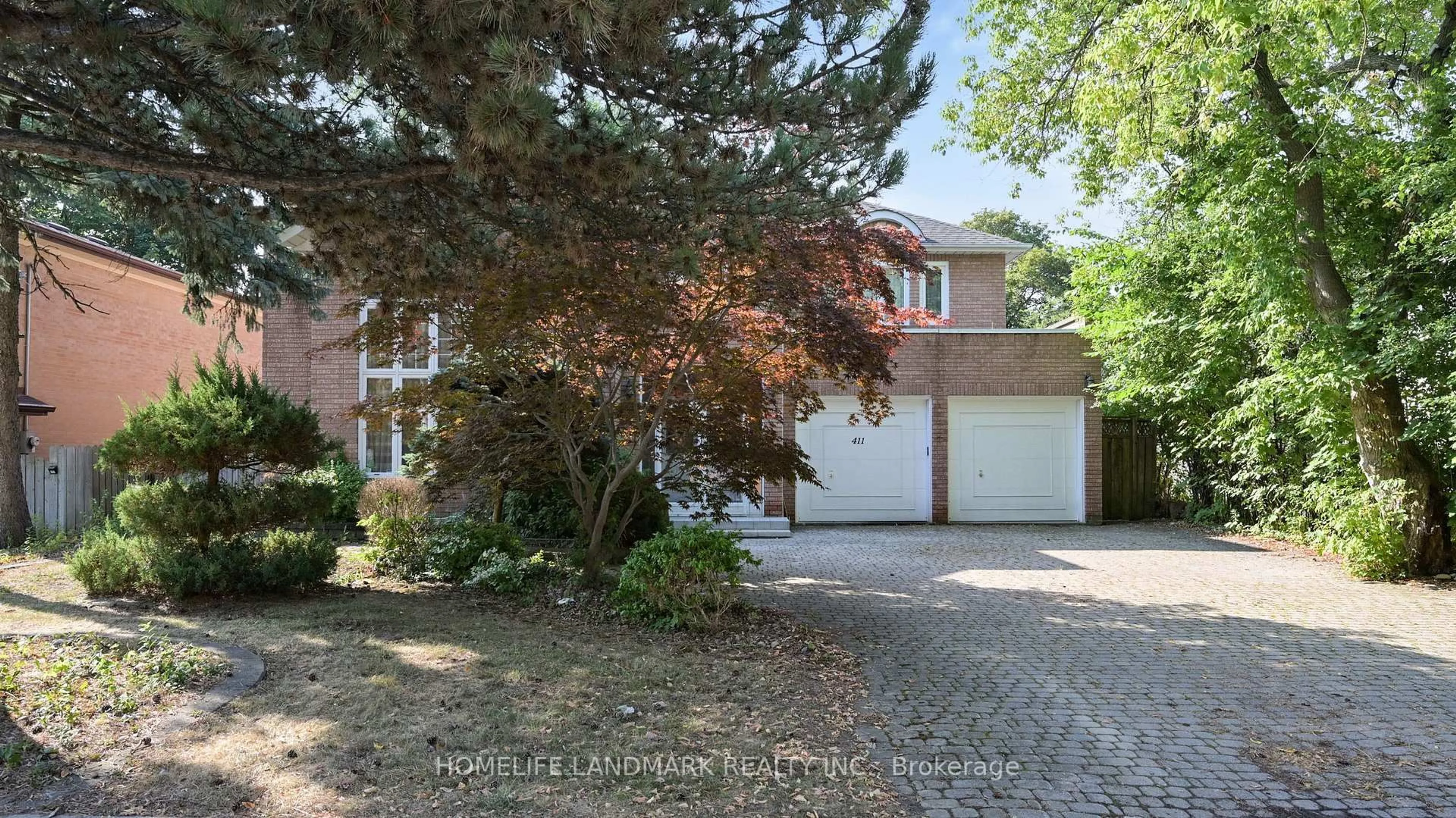 A pic from outside/outdoor area/front of a property/back of a property/a pic from drone, street for 411 Cummer Ave, Toronto Ontario M2M 2G3