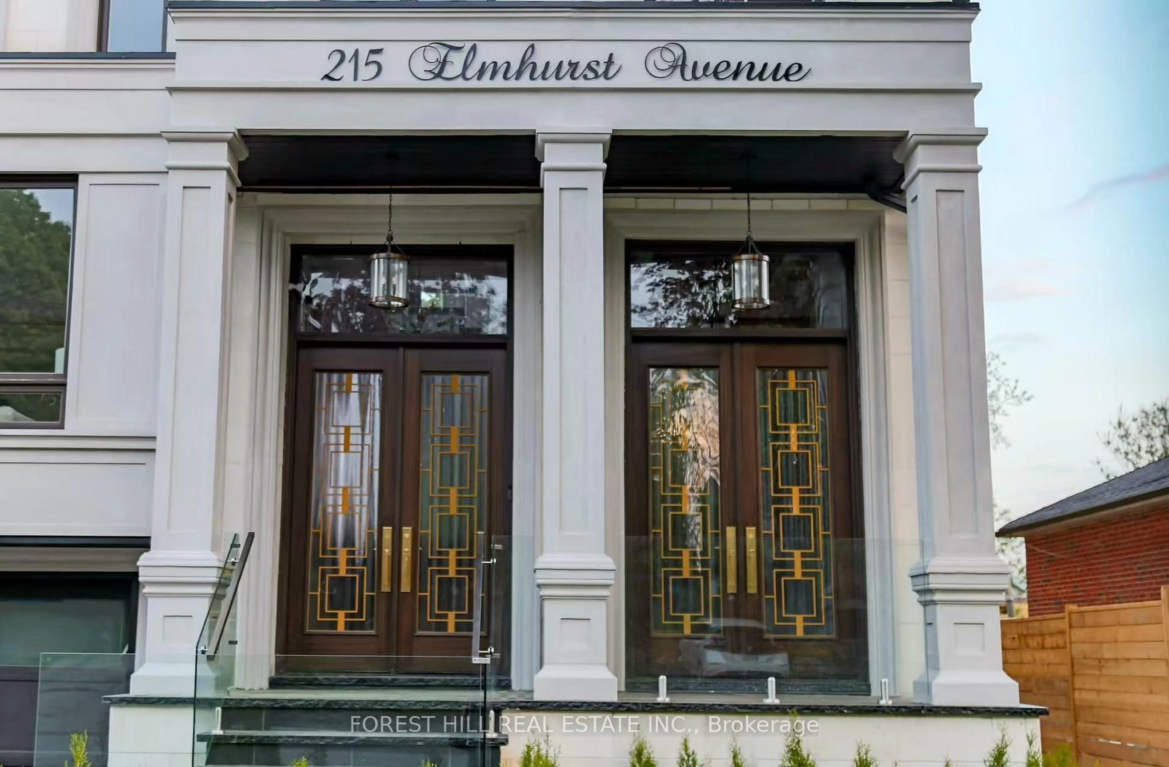 Indoor entryway for 215 Elmhurst Ave, Toronto Ontario M2N 1S2