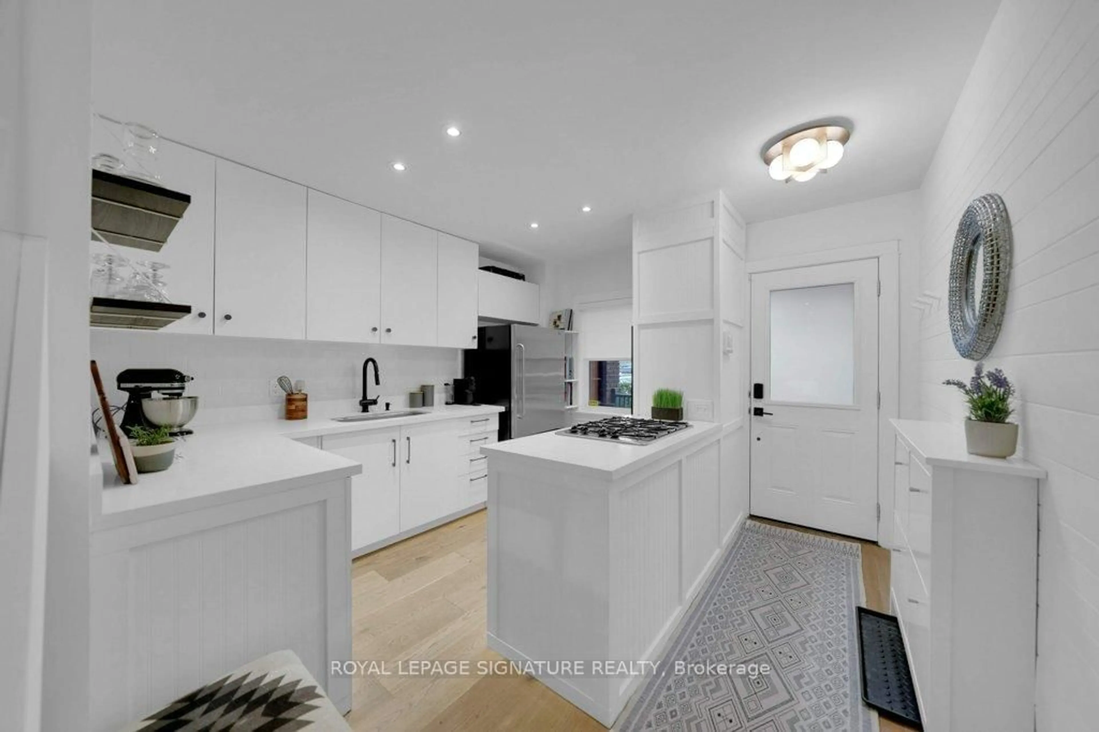 Contemporary kitchen, unknown for 3 Martin Rd, Toronto Ontario M4S 2V1