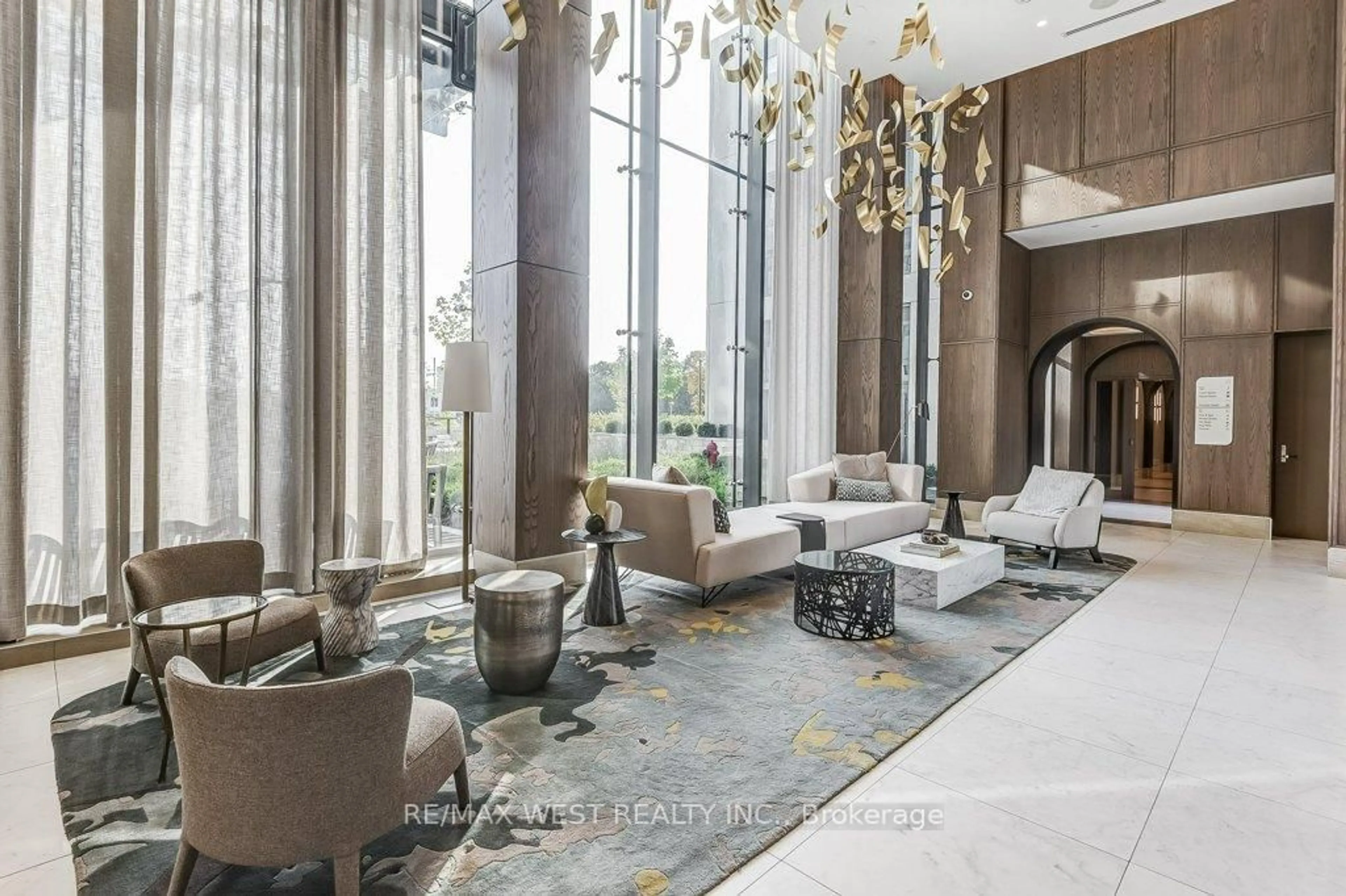 Lobby for 20 Inn On The Park Dr #543, Toronto Ontario M3C 0P8