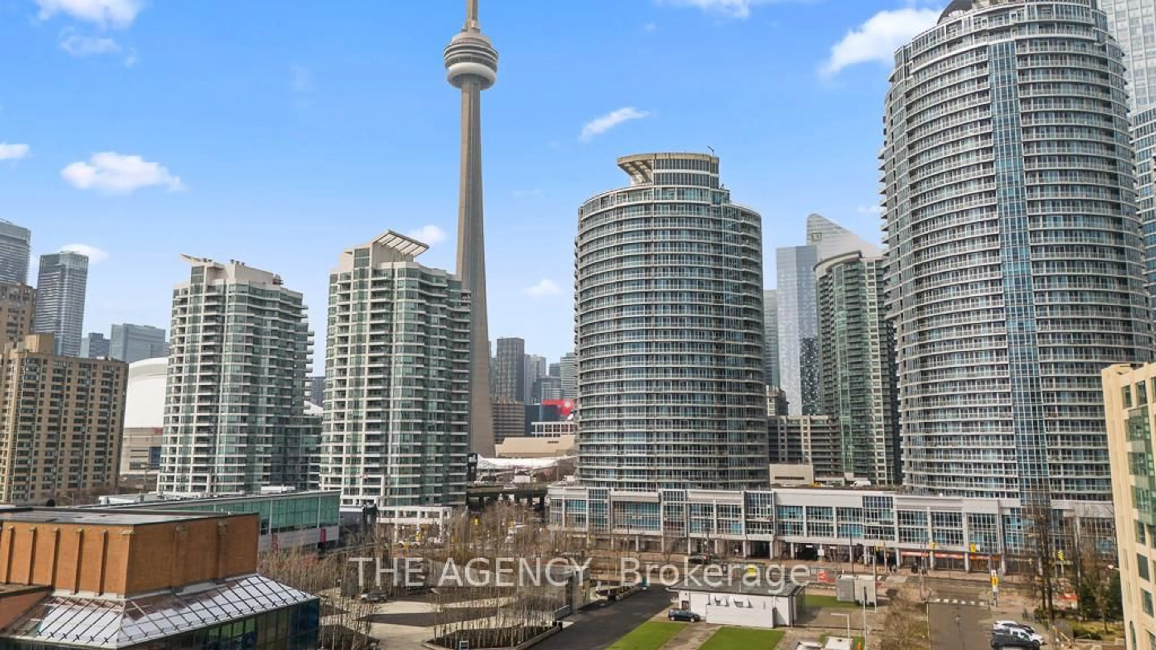 A pic from outside/outdoor area/front of a property/back of a property/a pic from drone, city buildings view from balcony for 218 Queens Quay Blvd #2103, Toronto Ontario M5J 2Y6