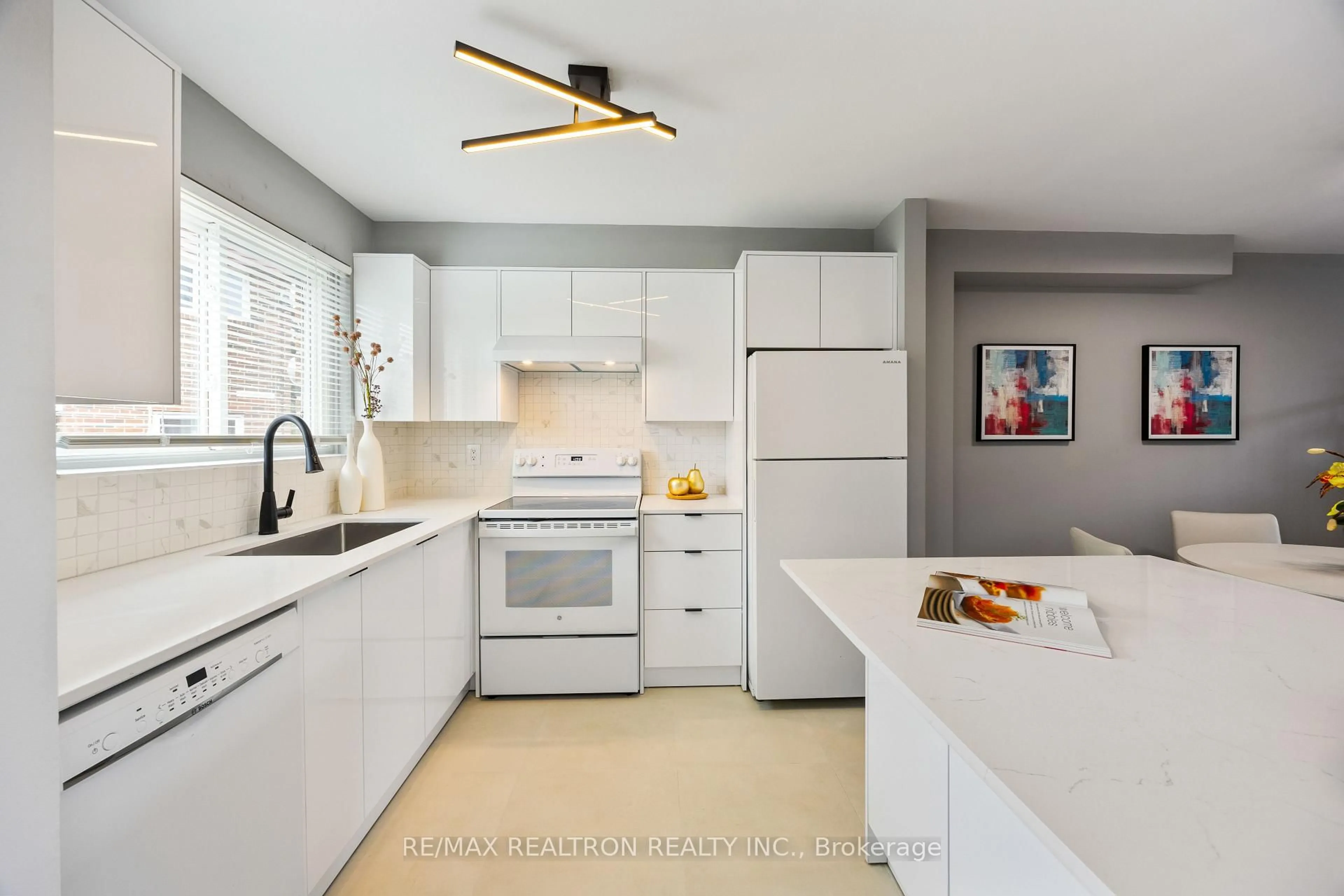 Contemporary kitchen, ceramic/tile floor for 65 Godstone Rd #114, Toronto Ontario M2J 3C8