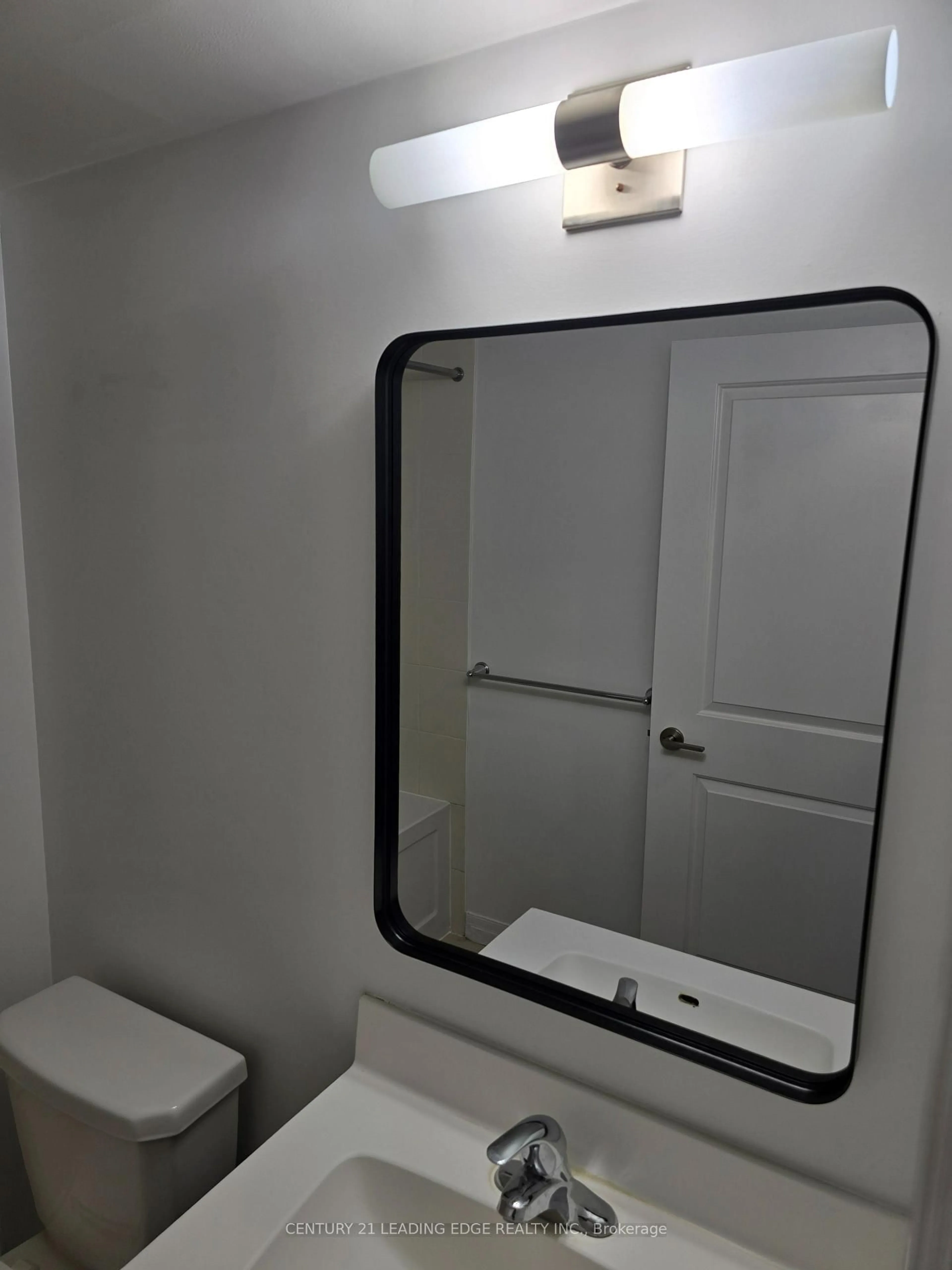 A pic of a room for 275 Yorkland Rd #2707, Toronto Ontario M2J 0B4