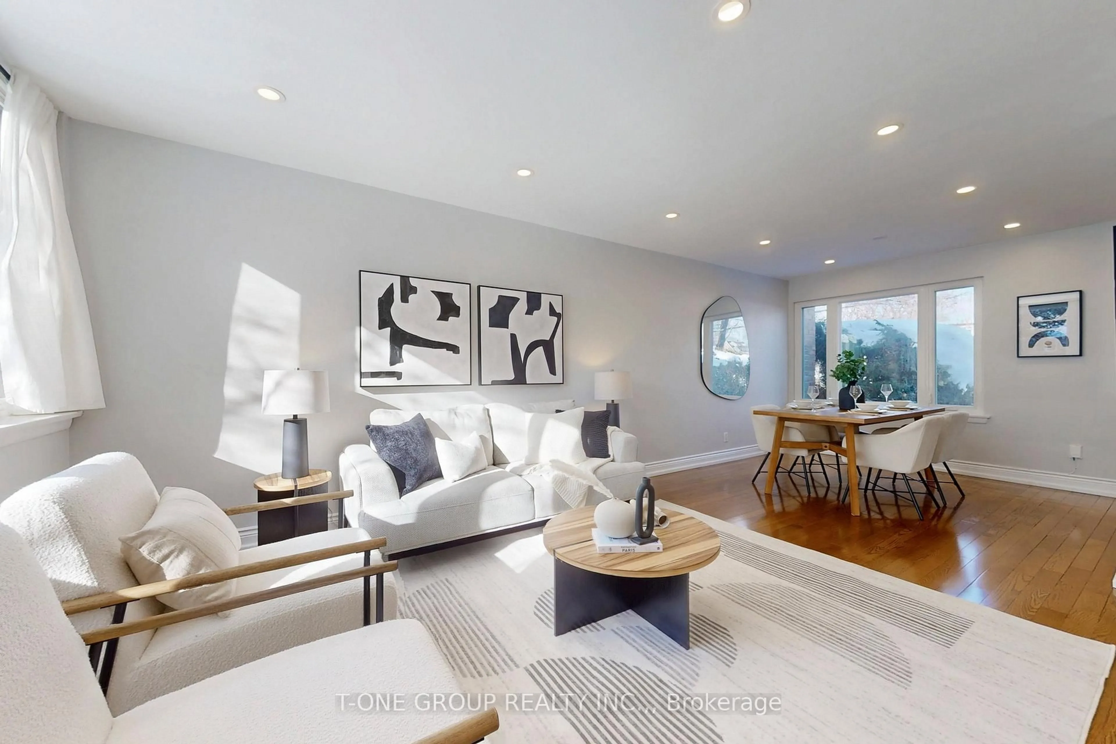 Living room with furniture, unknown for 26 Balaby Cres, Toronto Ontario M3C 2B7