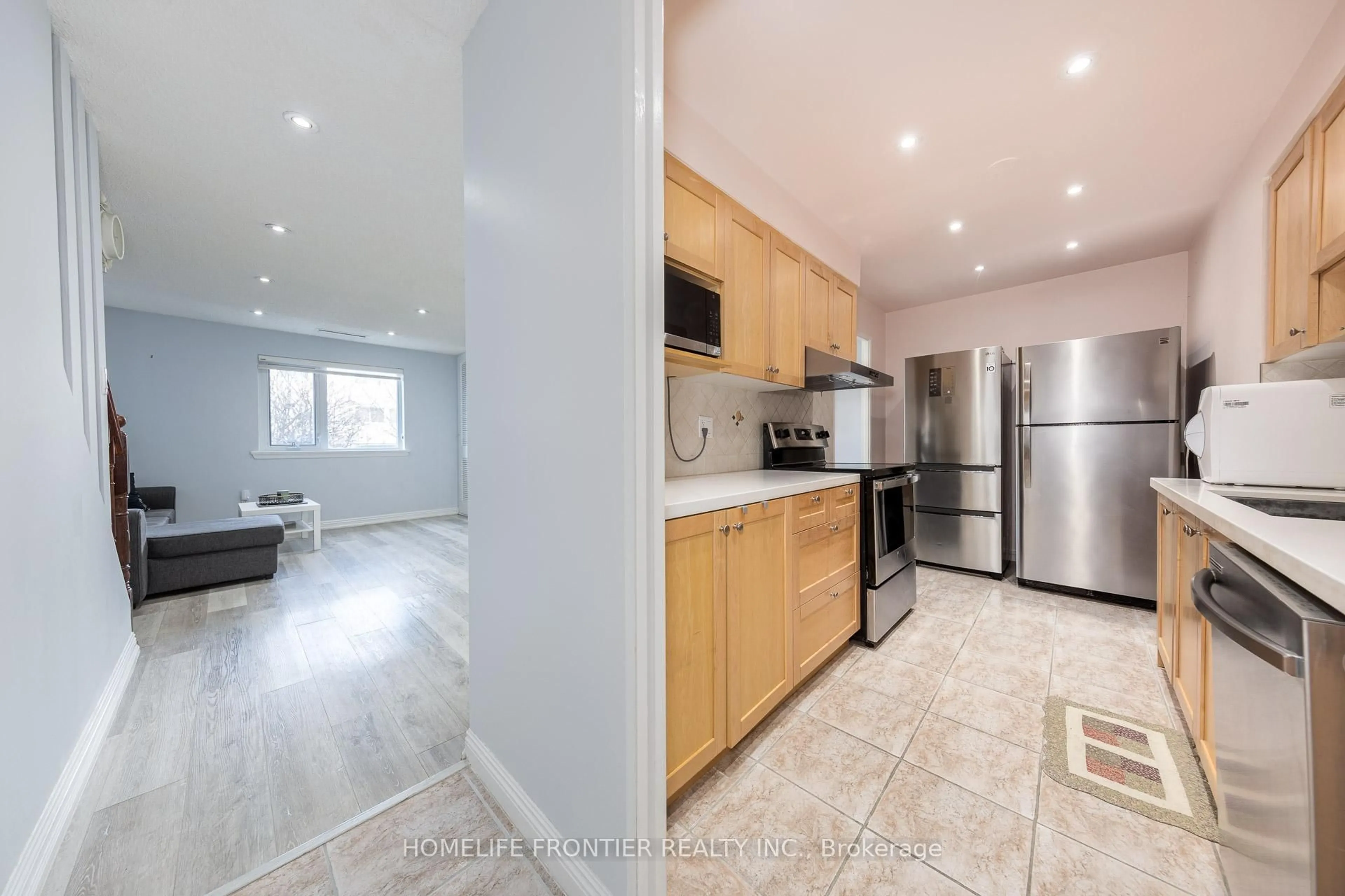 Open concept kitchen, unknown for 4005 Don Mills Rd #134, Toronto Ontario M2H 3J9