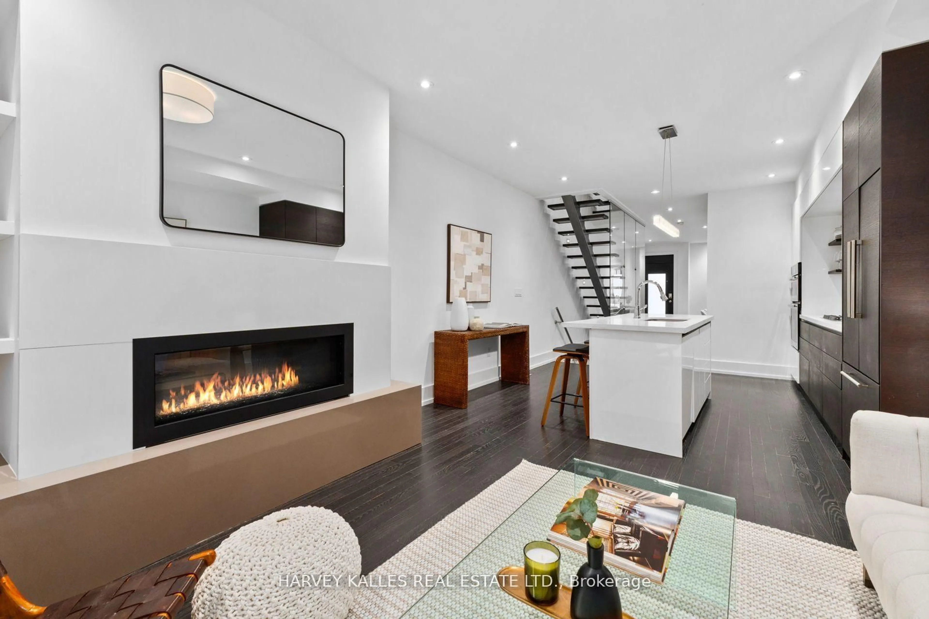 Unknown for 5A Sylvan Ave, Toronto Ontario M6H 1G2