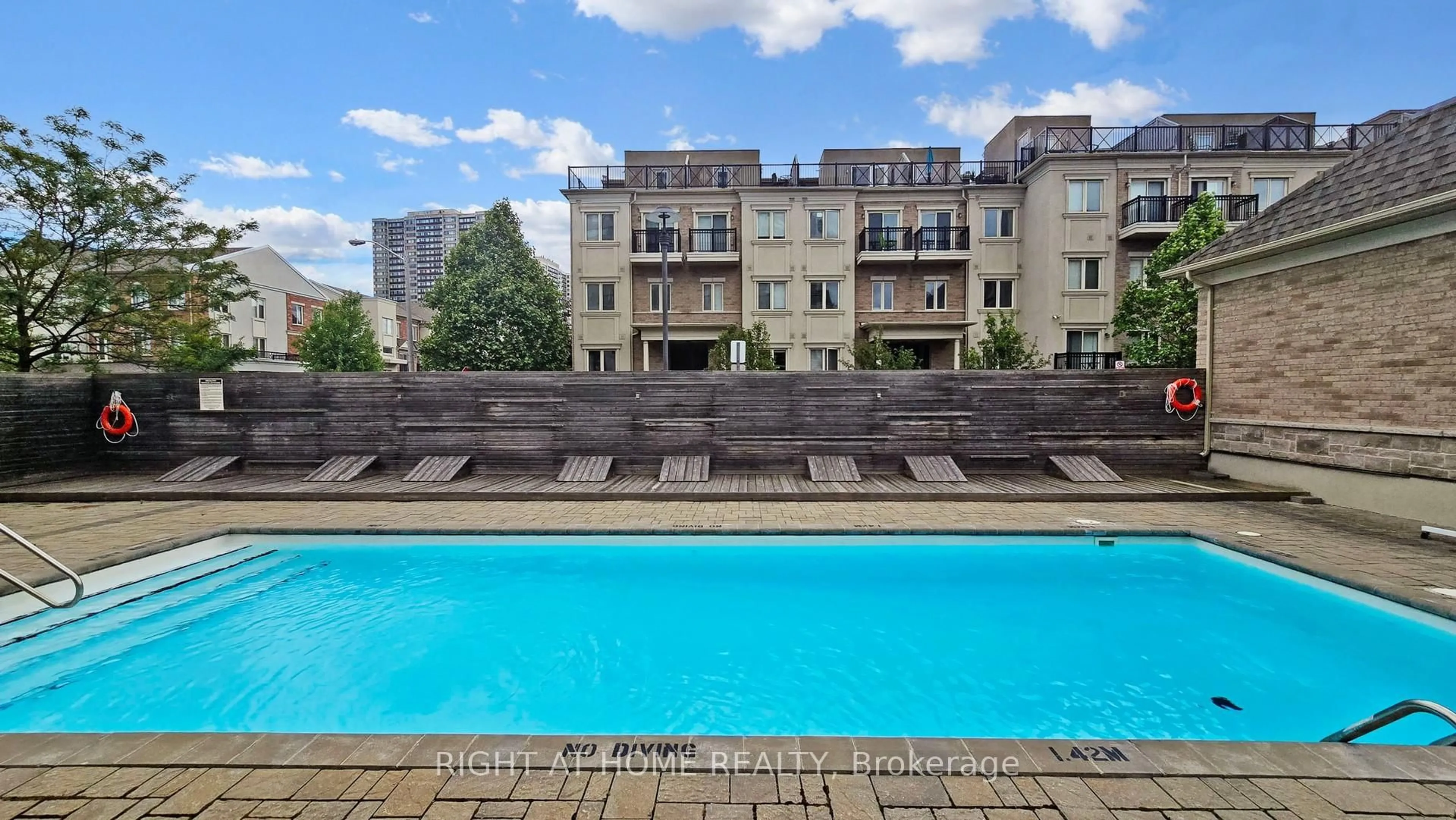 Pool for 19 Coneflower Cres #258, Toronto Ontario M2R 0A5