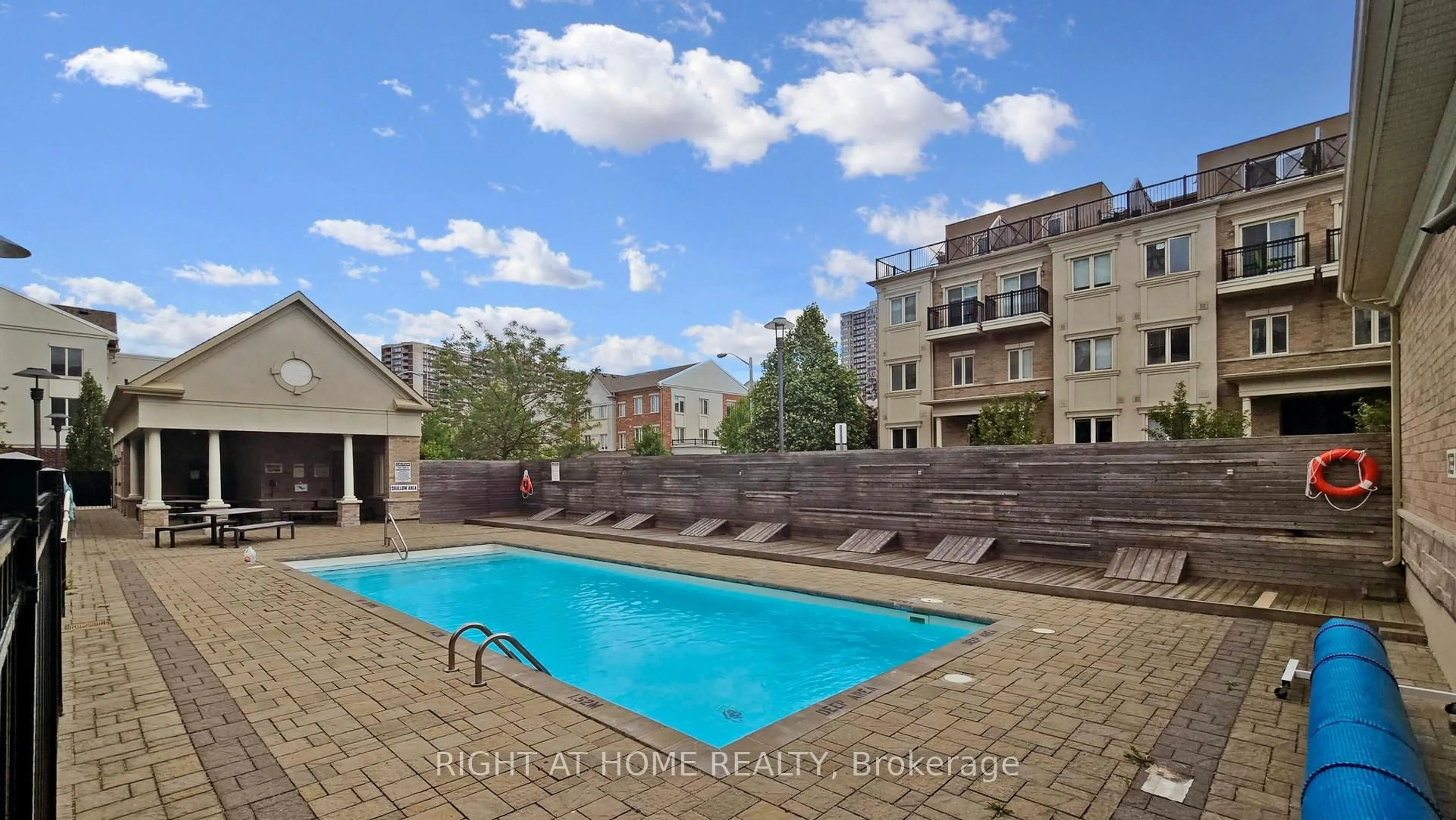 Pool for 19 Coneflower Cres #258, Toronto Ontario M2R 0A5