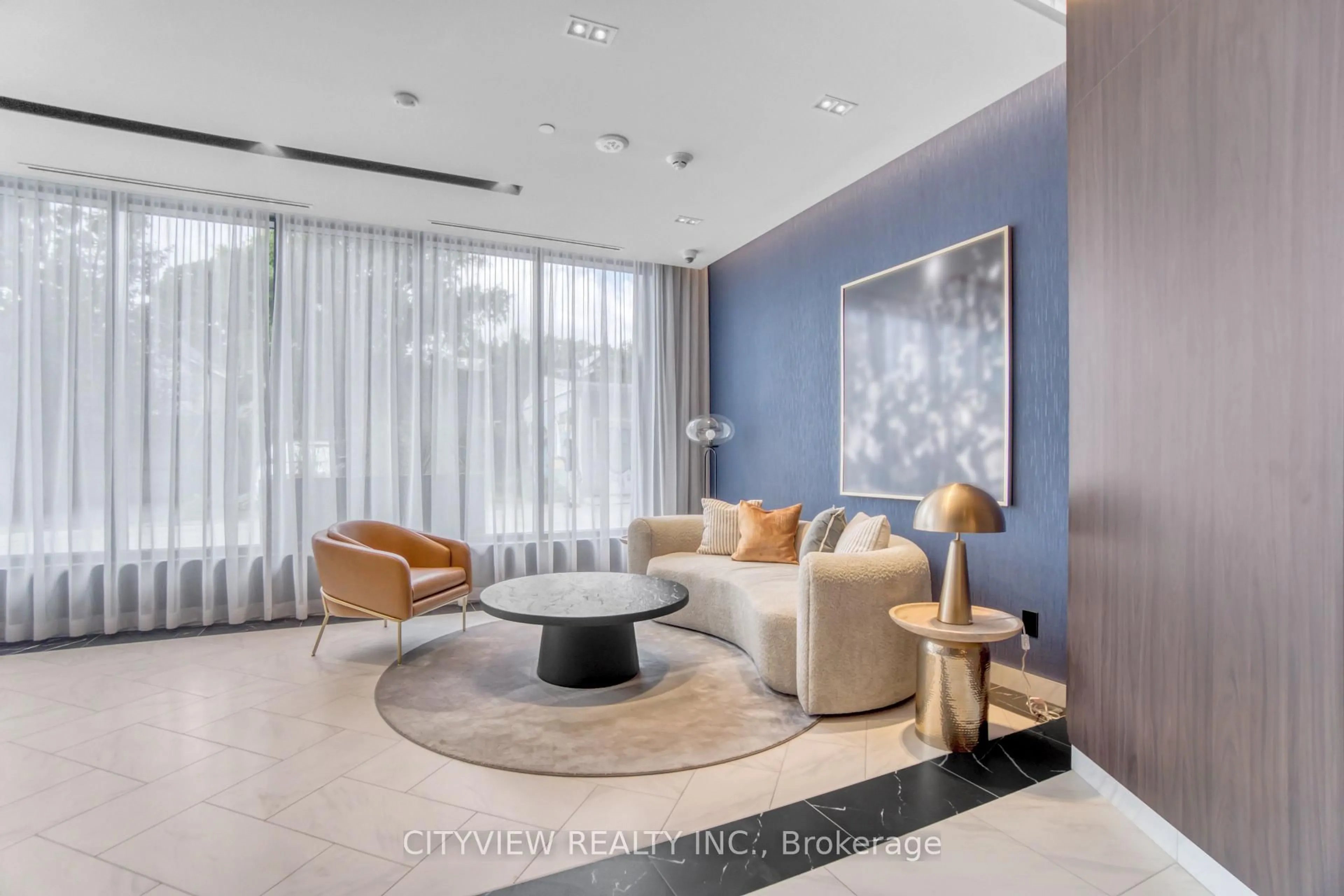 Lobby for 500 Dupont St #PH5, Toronto Ontario M6G 1Y7