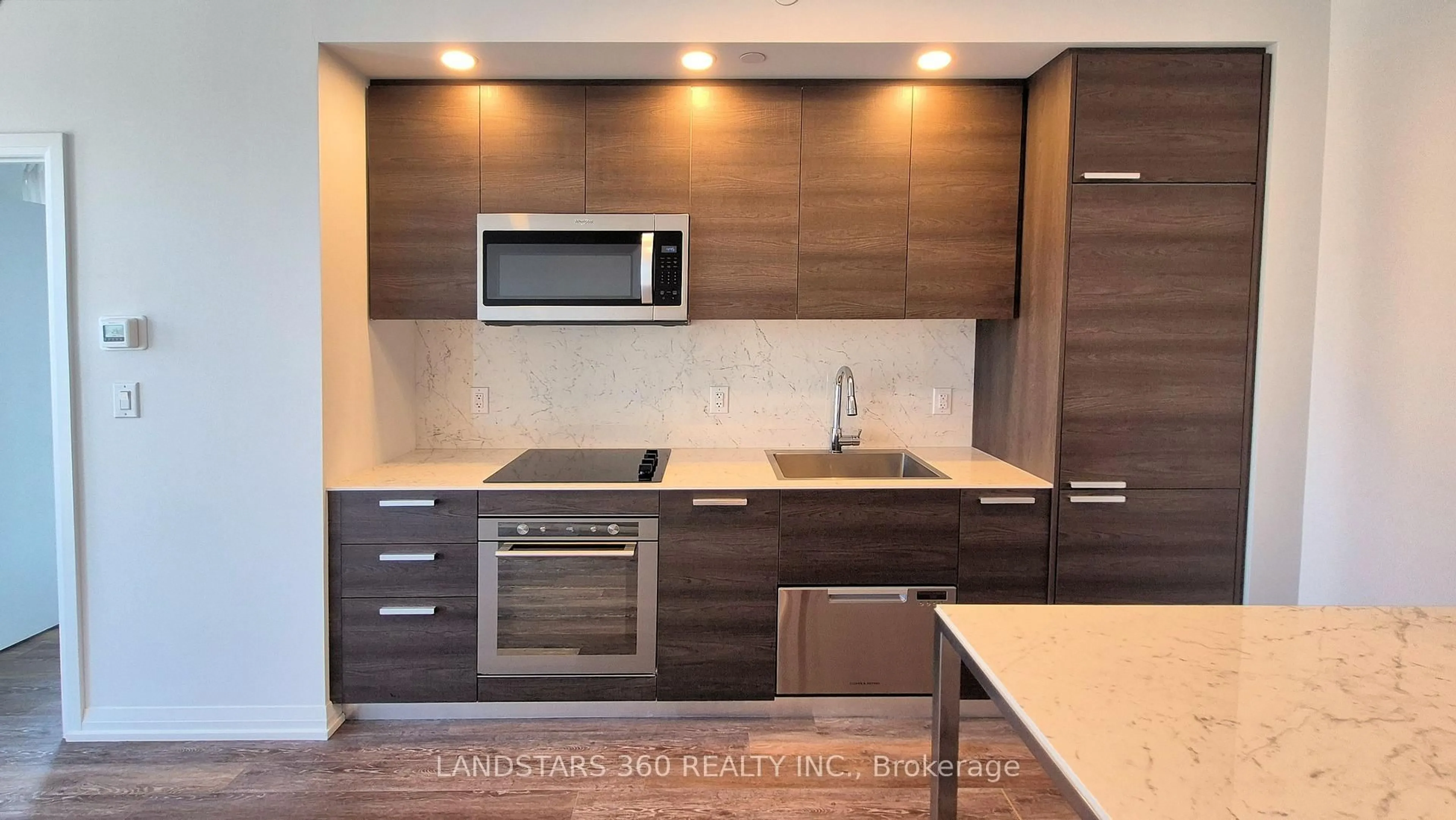 Unknown for 75 Canterbury Pl #2506, Toronto Ontario M2N 2N1