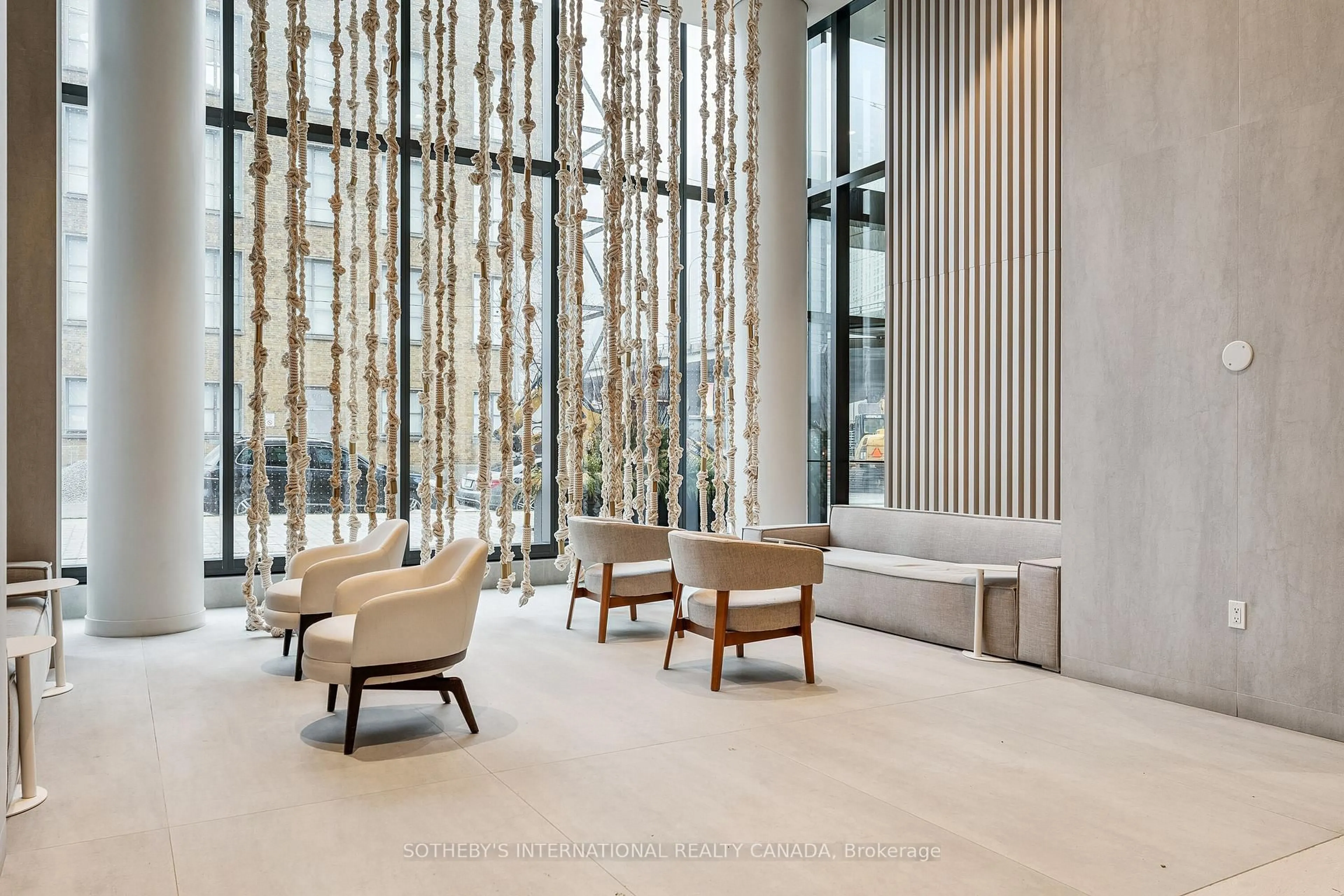 Lobby for 55 Cooper St #5105, Toronto Ontario M5E 0G1