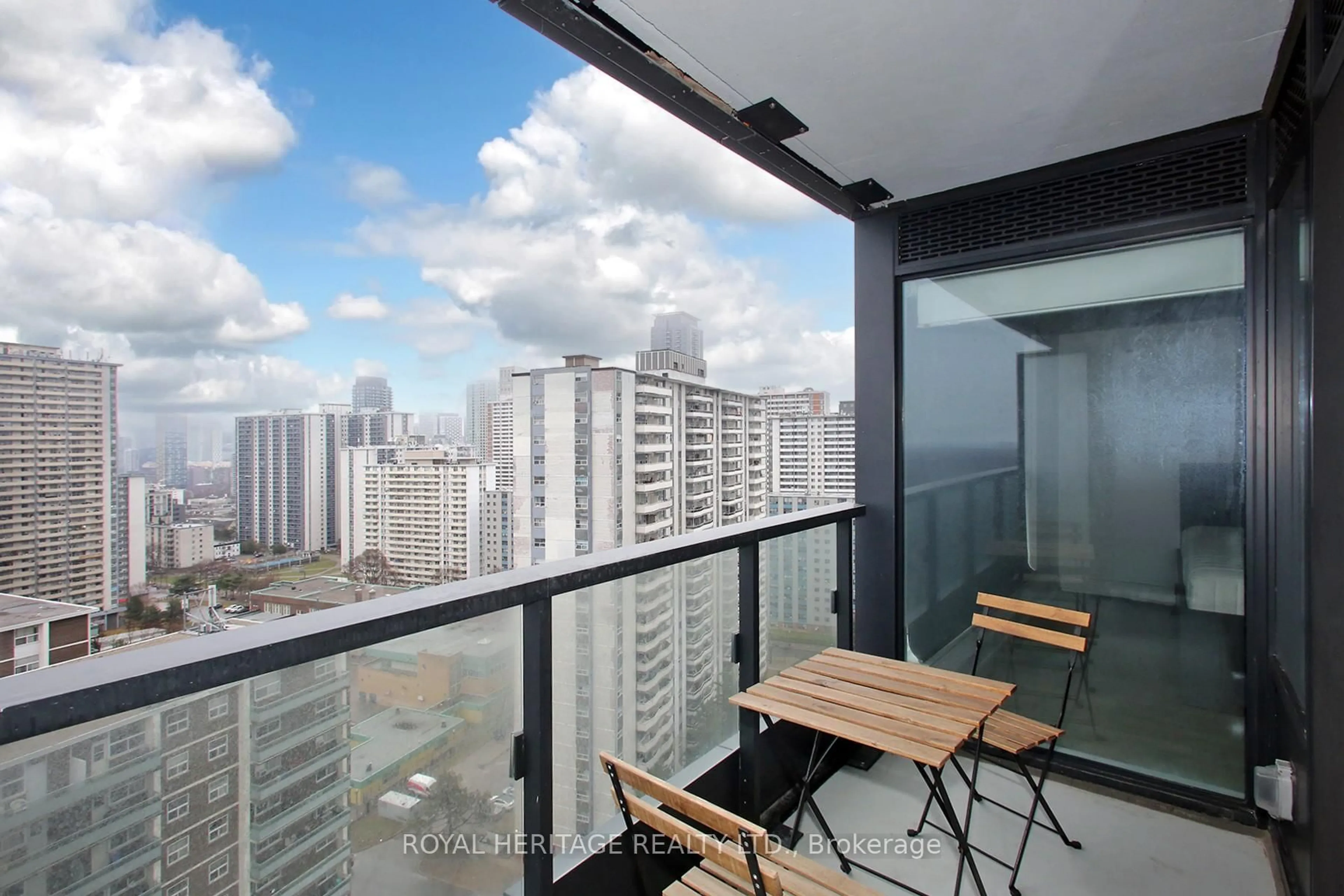Balcony in the apartment, city buildings view from balcony for 585 Bloor St #1921, Toronto Ontario M4W 0B3