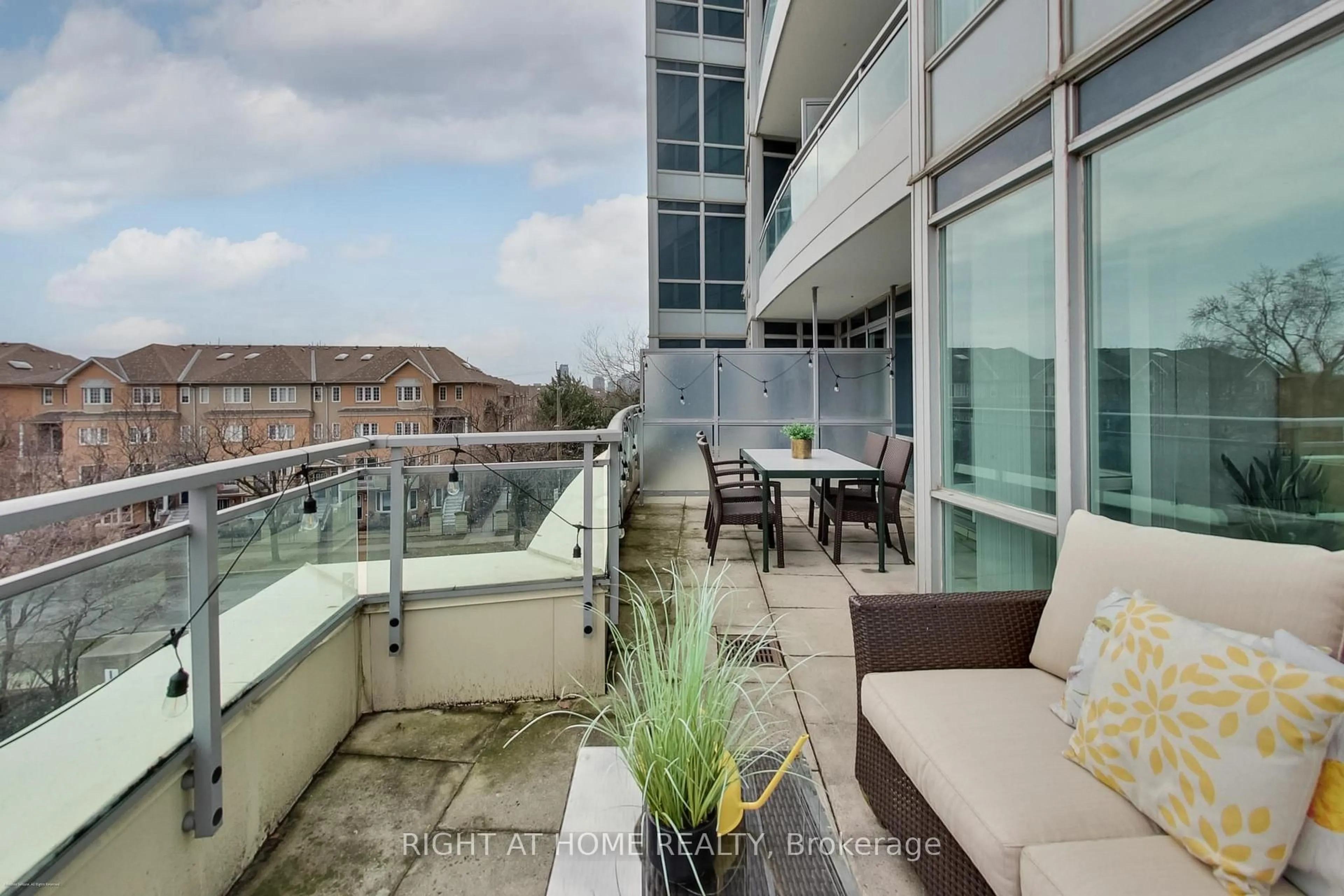 Patio, water/lake/river/ocean view for 60 Byng Ave #308, Toronto Ontario M2N 7K3