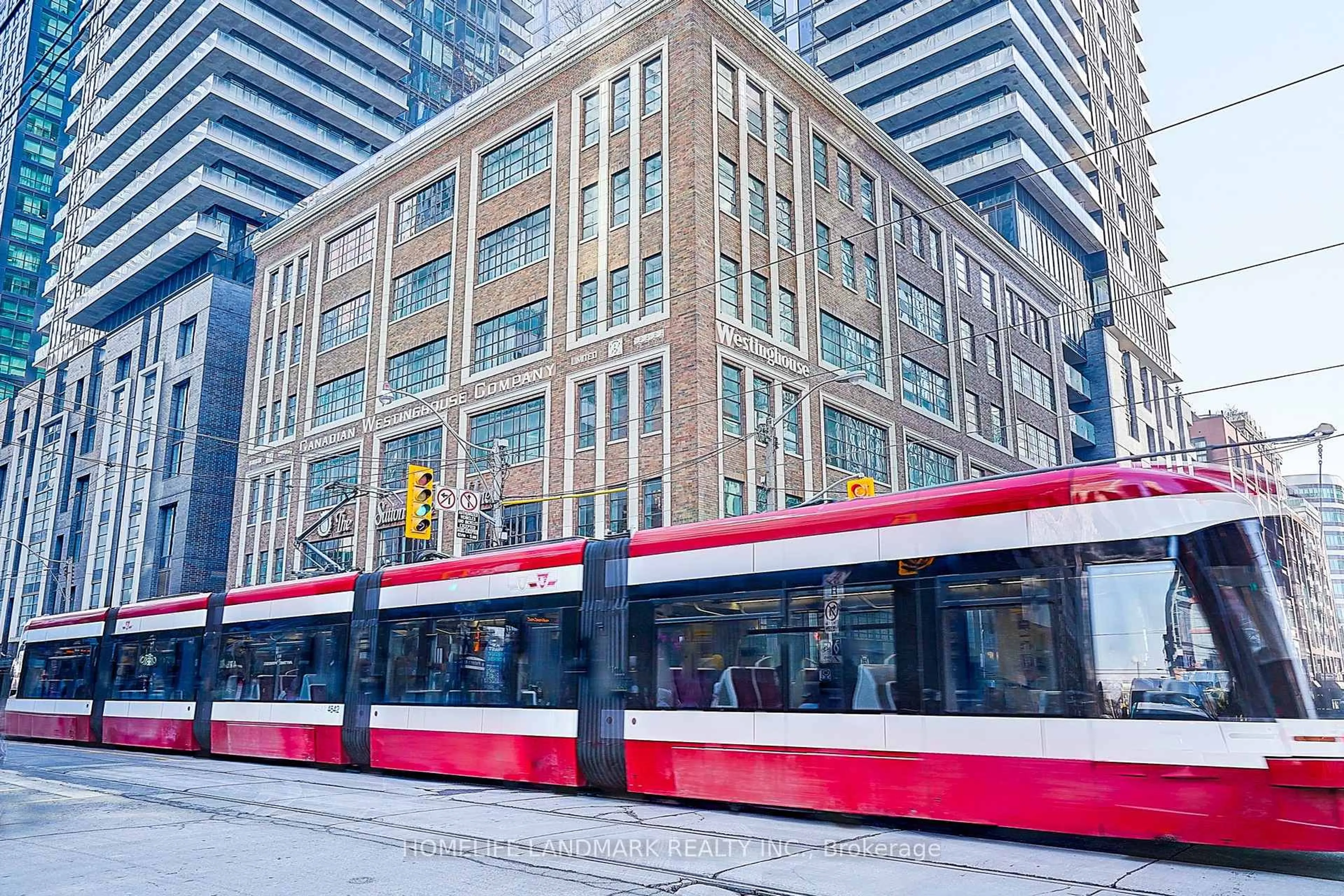 Blurry image for 115 Blue Jays Way #702, Toronto Ontario M5V 0N4