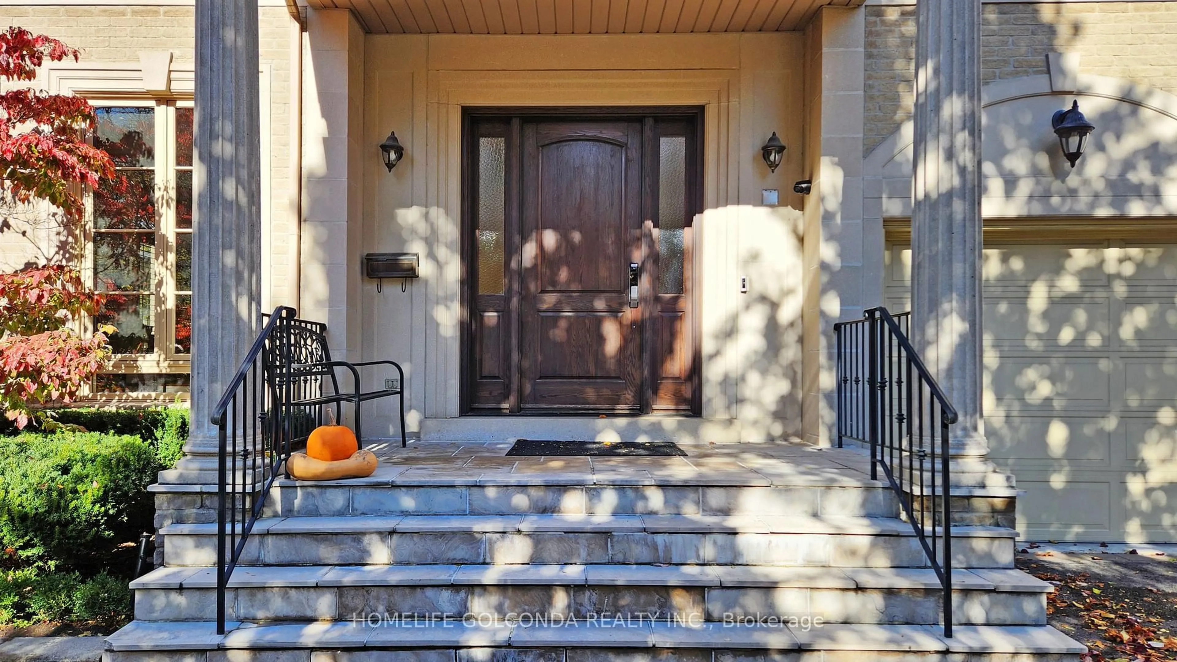 Indoor entryway for 164 Owen Blvd, Toronto Ontario M2P 1G7