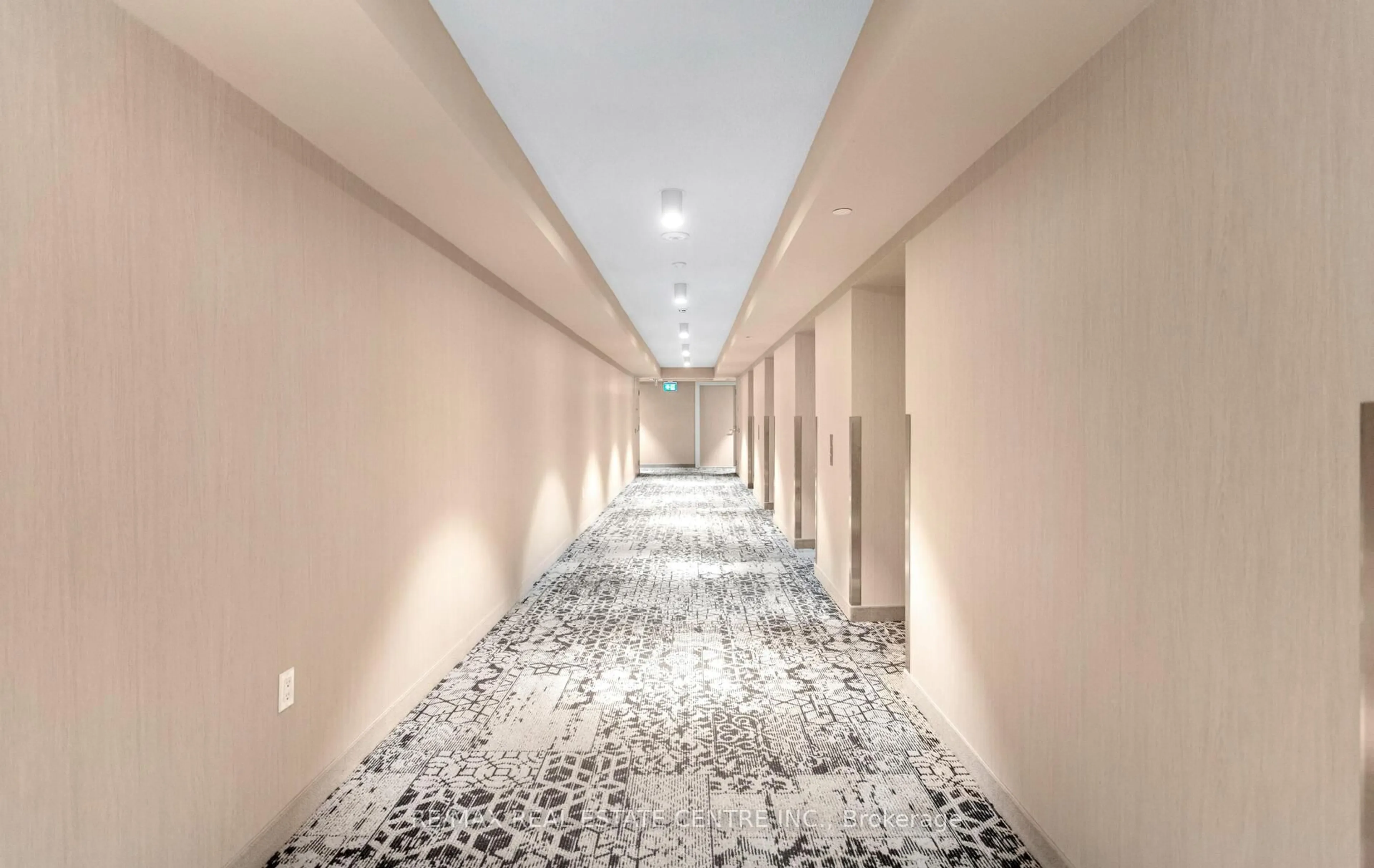 Indoor foyer for 138 Downes St #3110, Toronto Ontario M5E 0E4