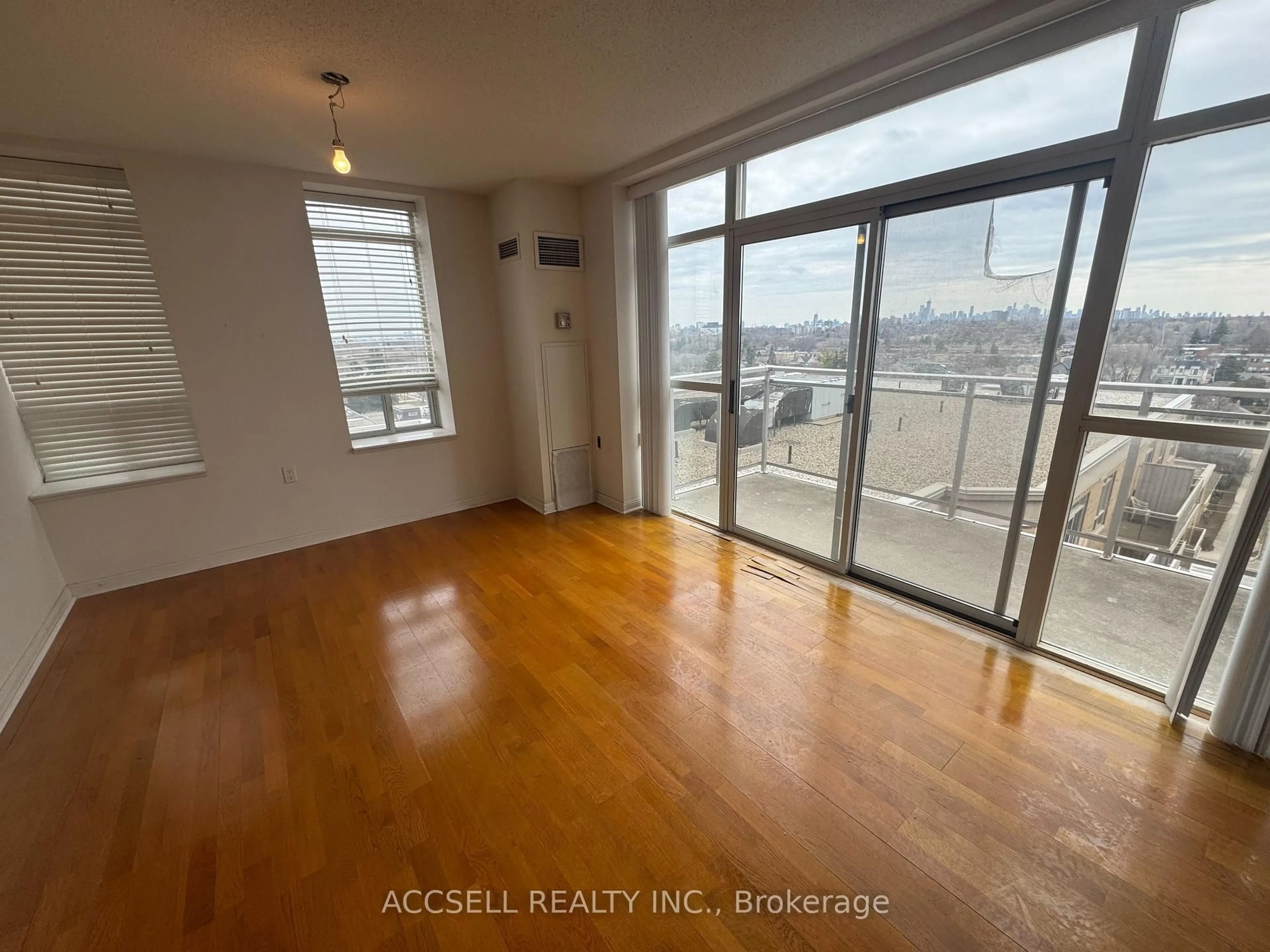 A pic of a room for 650 lawrence Ave #ph12, Toronto Ontario M6A 3E8