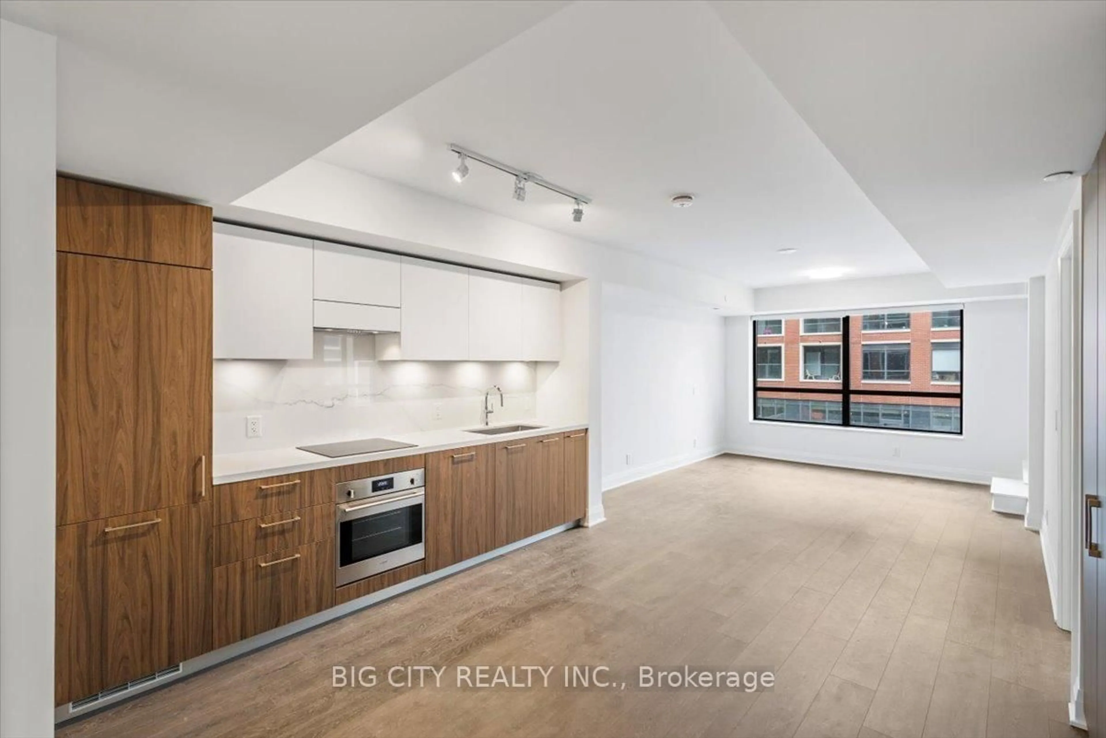 Open concept kitchen, unknown for 33 Frederick Todd Way #305, Toronto Ontario M4G 0C9