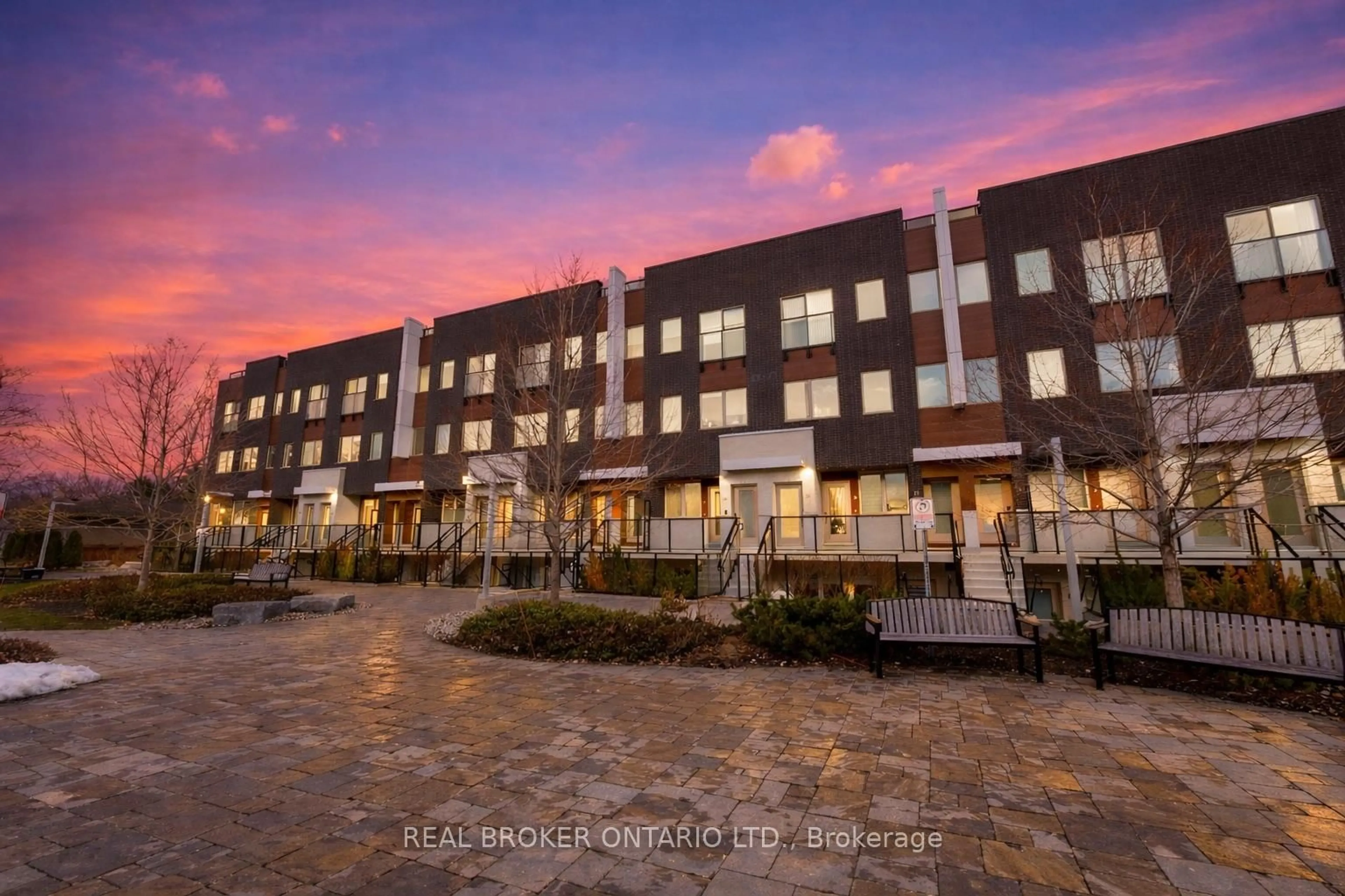 Patio, street for 780 Sheppard Ave #31, Toronto Ontario M2K 1C3