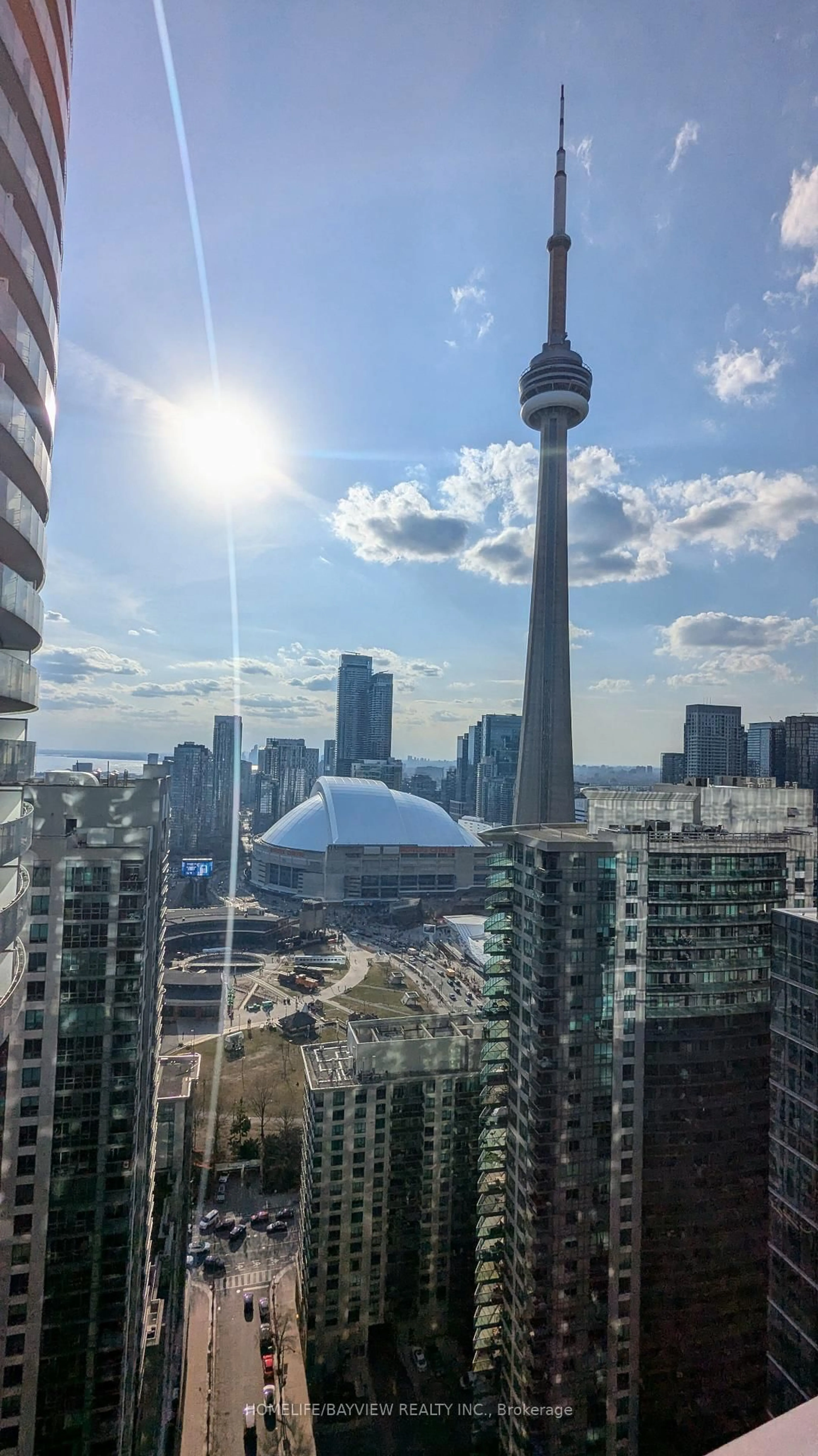 A pic of a room for 14 York St #3306, Toronto Ontario M5J 0B1