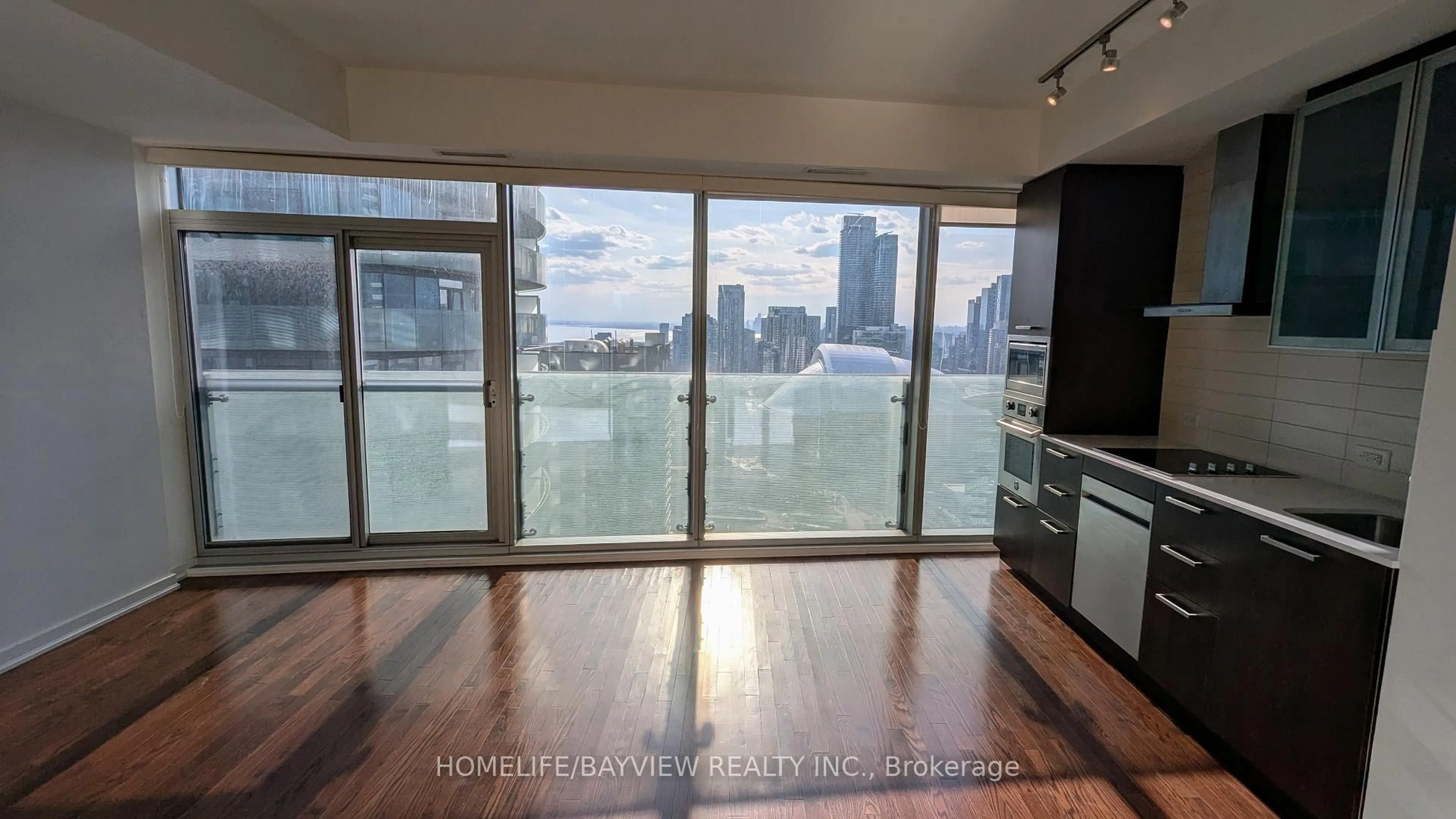 Unknown for 14 York St #3306, Toronto Ontario M5J 0B1