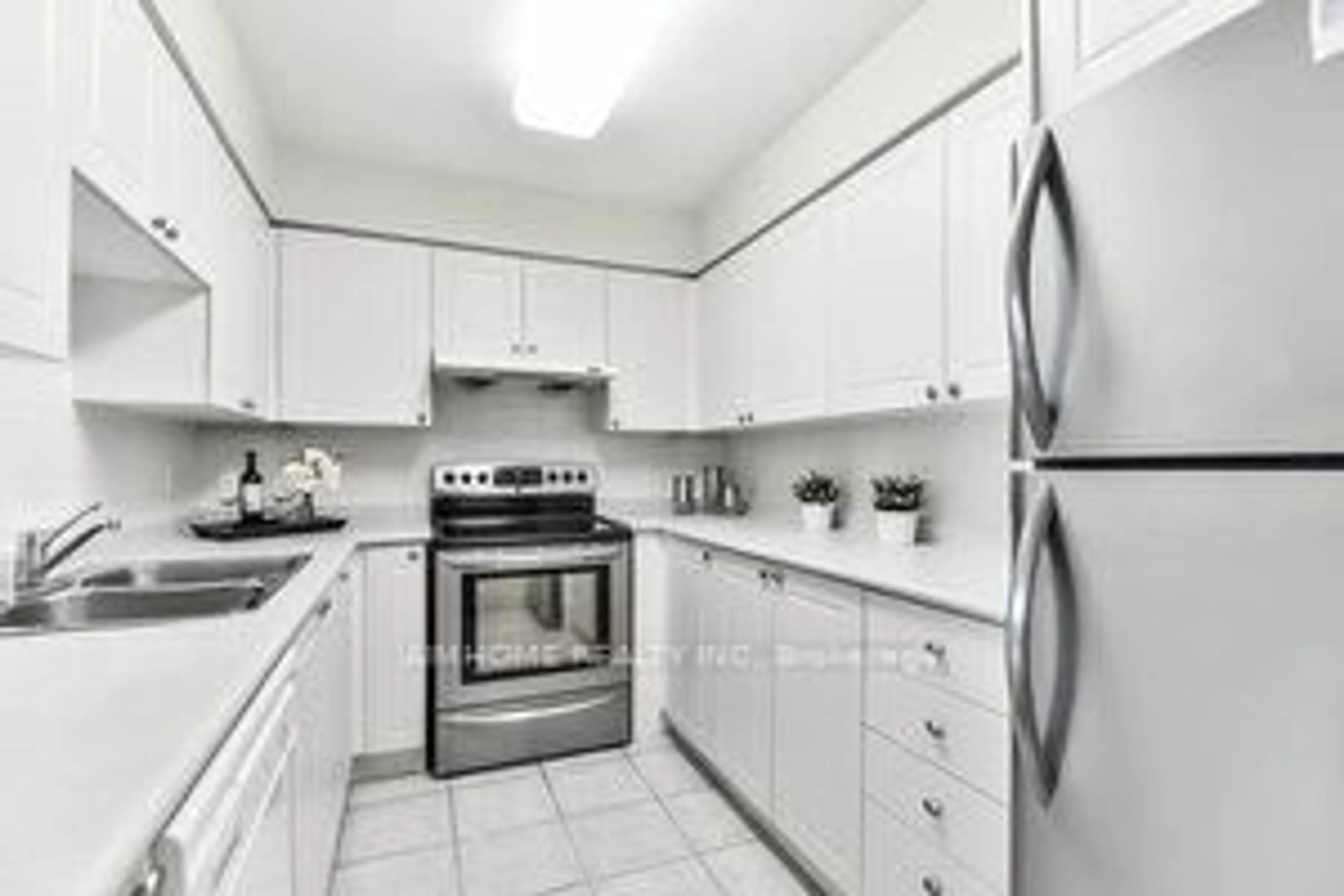 Standard kitchen, ceramic/tile floor for 260 doris Ave #607, Toronto Ontario M2N 6X9