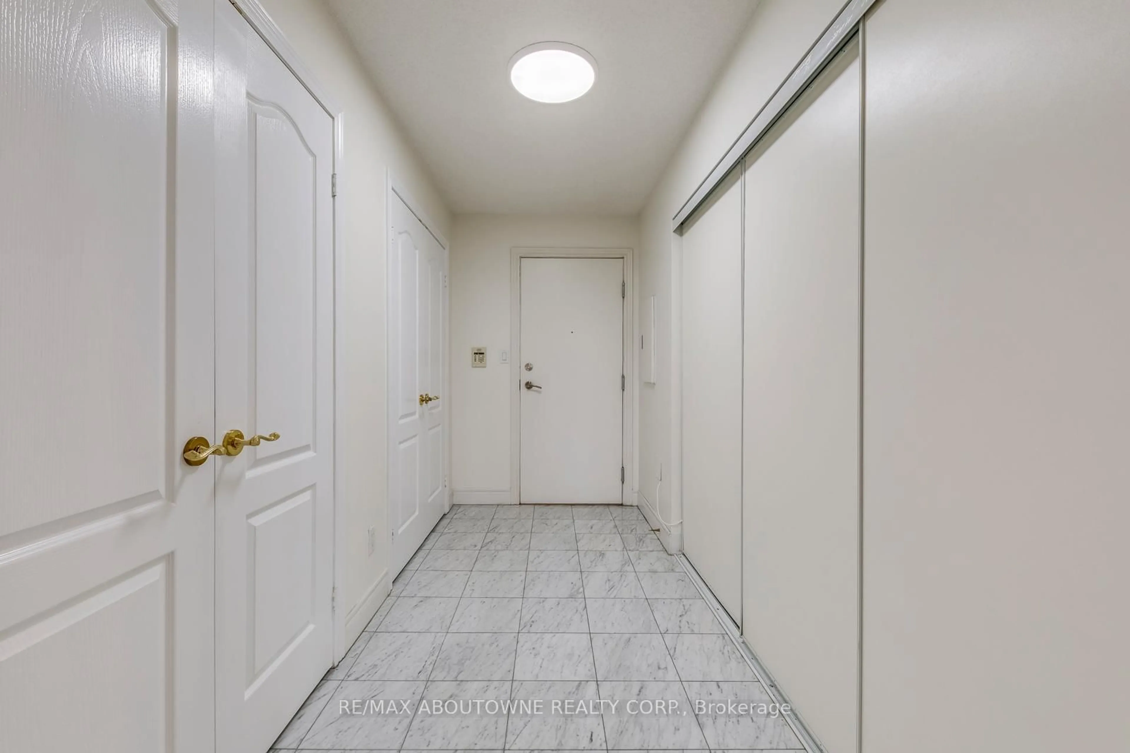 Unknown for 5418 Yonge St #1805, Toronto Ontario M2N 6X4