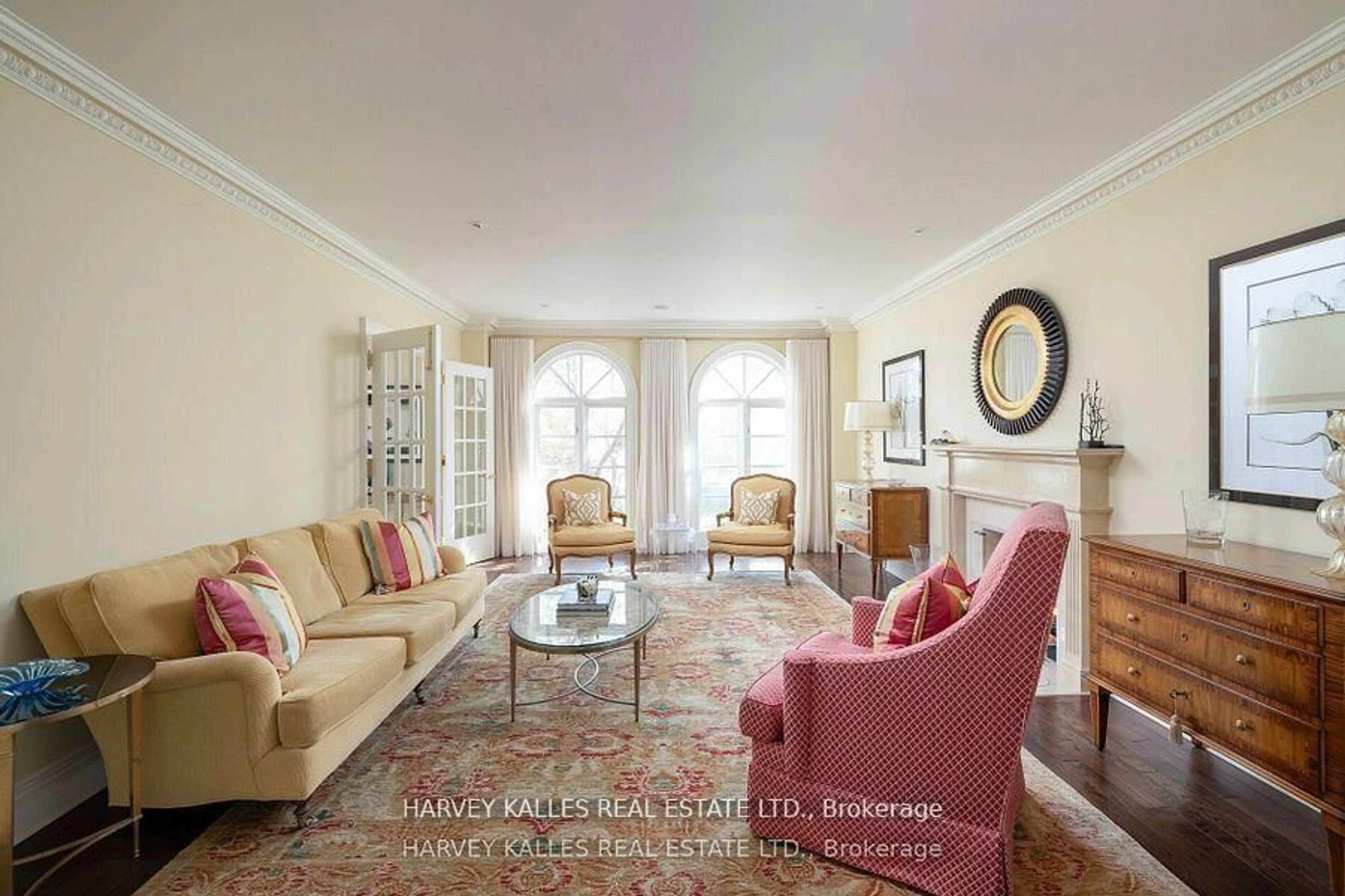 Living room with furniture, unknown for 52 Berkindale Dr, Toronto Ontario M2L 1Z8