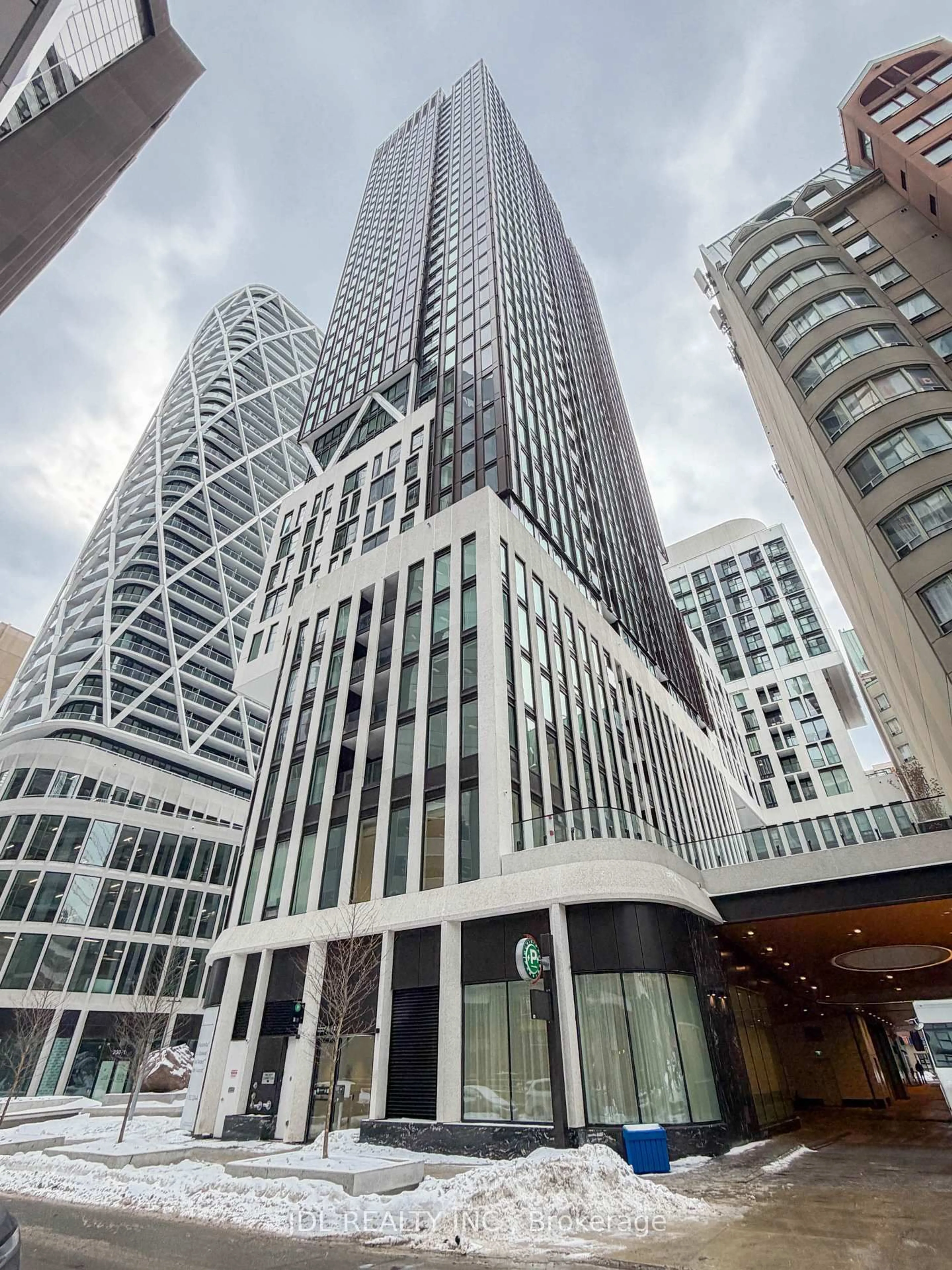 Indoor foyer for 238 Simcoe St #3709, Toronto Ontario M5T 0E2