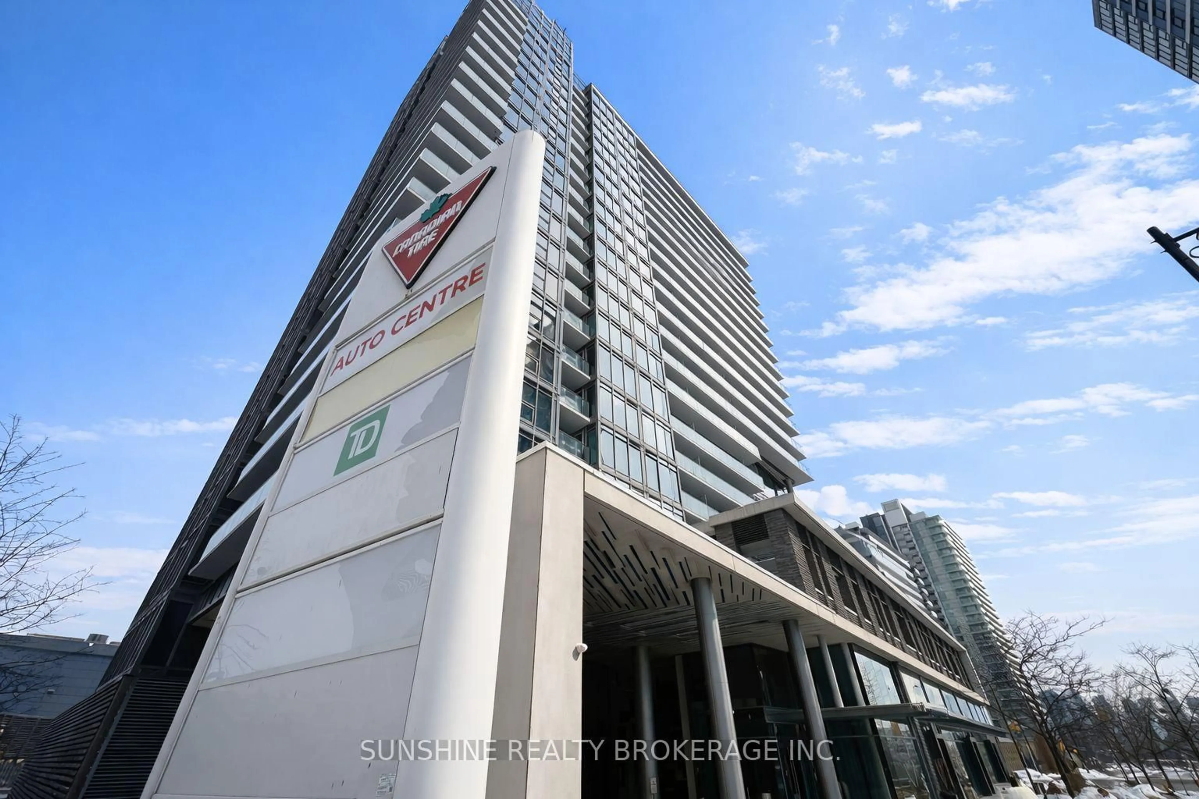 Indoor foyer for 72 Esther Shiner Blvd #223, Toronto Ontario M2K 0C4