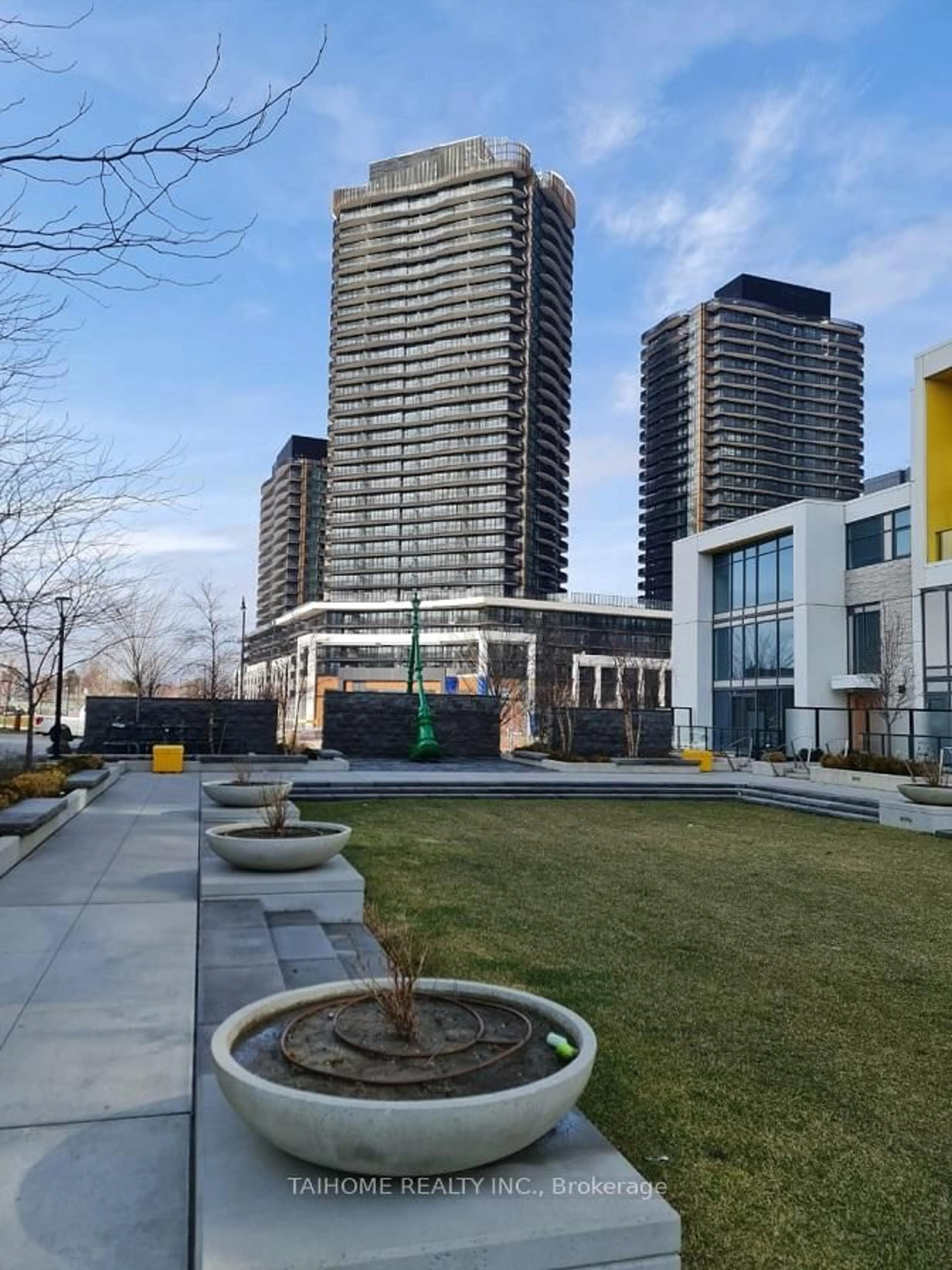 Unknown for 27 Mcmahon Dr #203, Toronto Ontario M2K 0J2