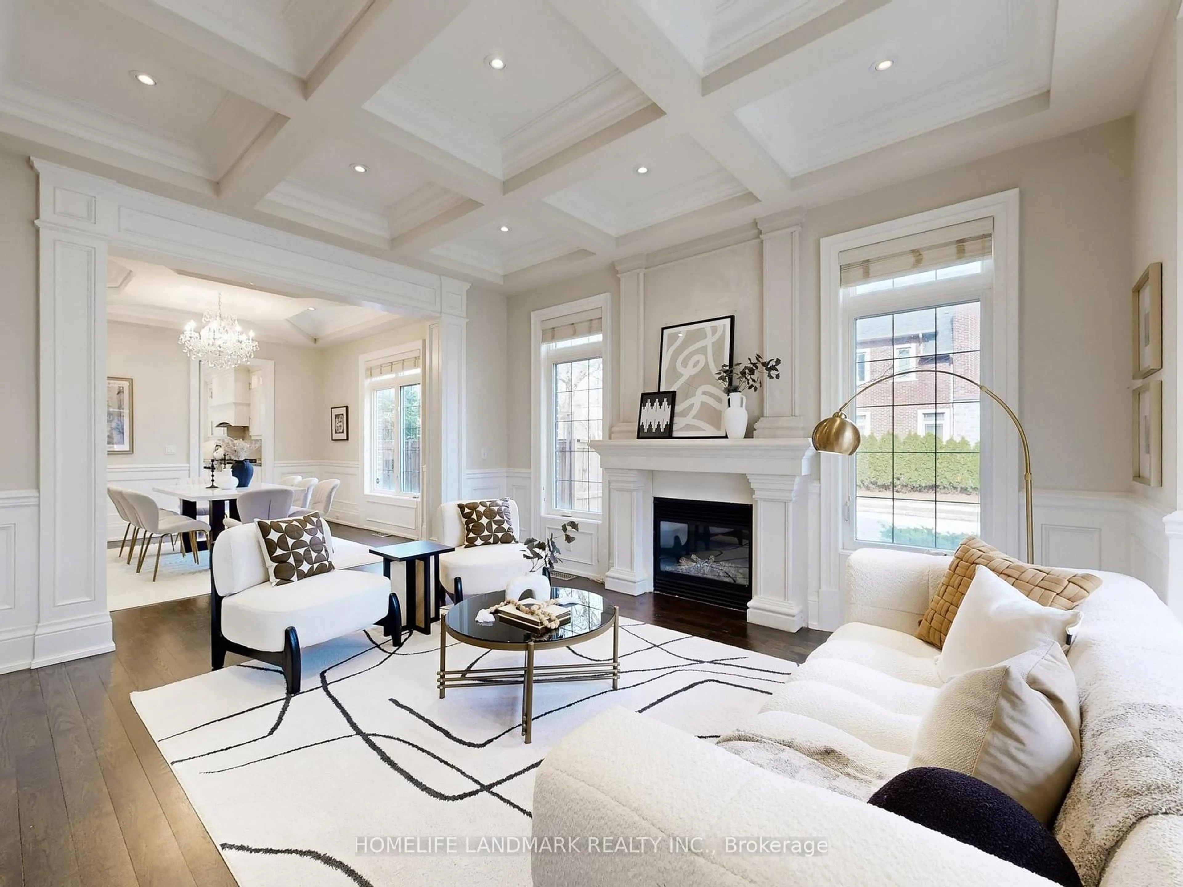 Living room with furniture, unknown for 342 Hillcrest Ave, Toronto Ontario M2N 3P6