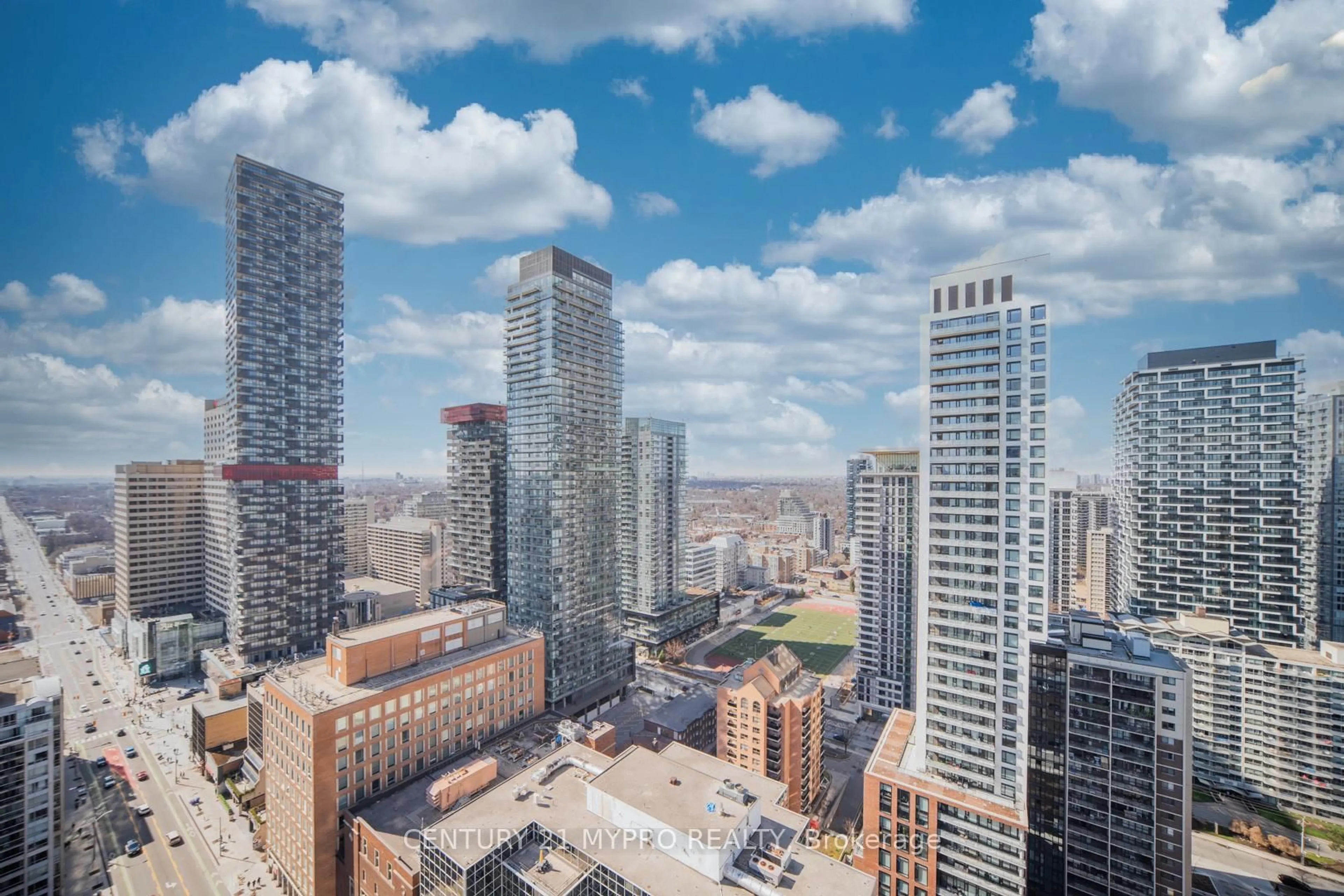 A pic from outside/outdoor area/front of a property/back of a property/a pic from drone, city buildings view from balcony for 89 Dunfield Ave #2803, Toronto Ontario M4S 0A4