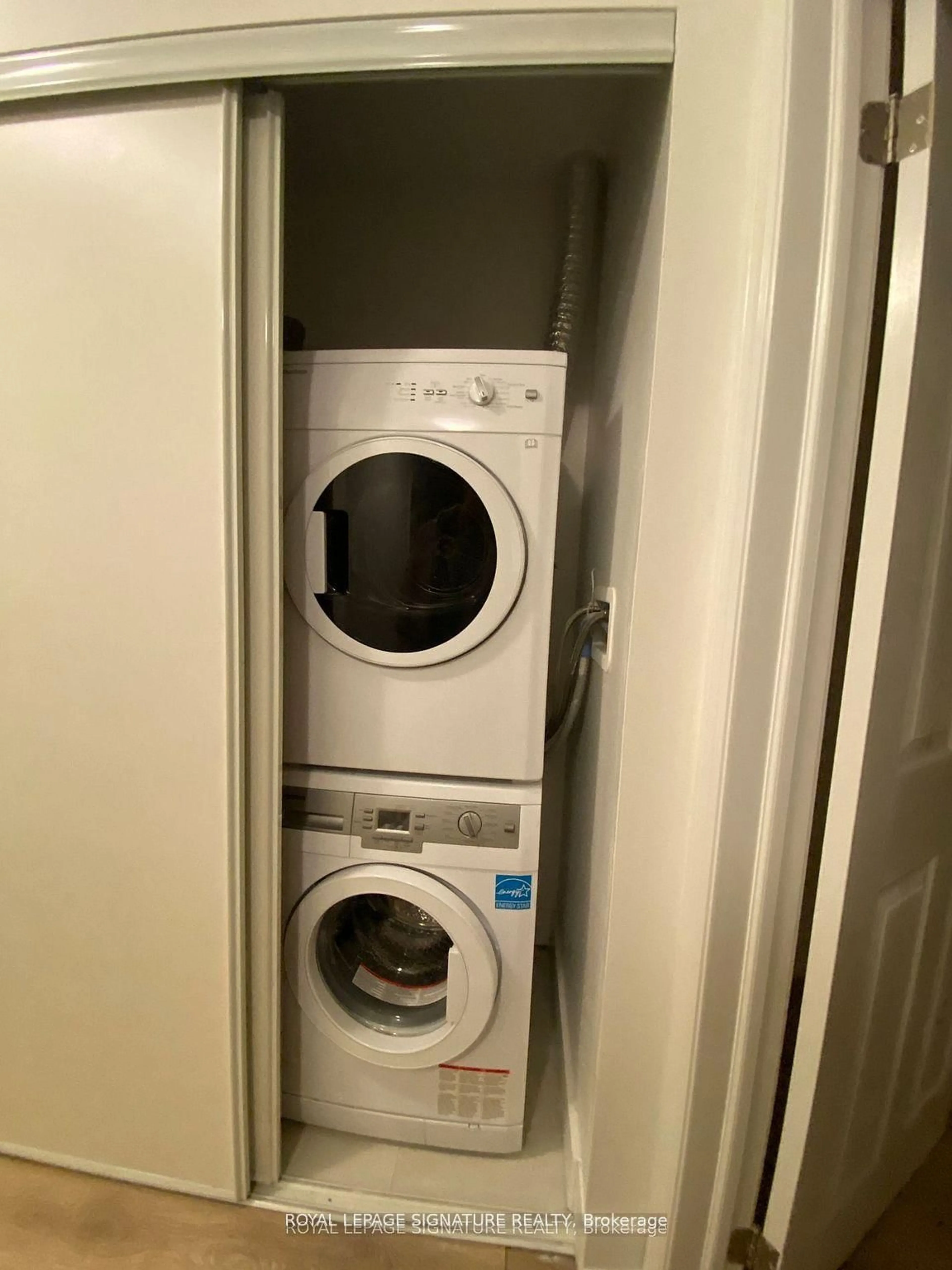 Laundry room for 150 Fairview Mall Dr #807, Toronto Ontario M2J 4T1