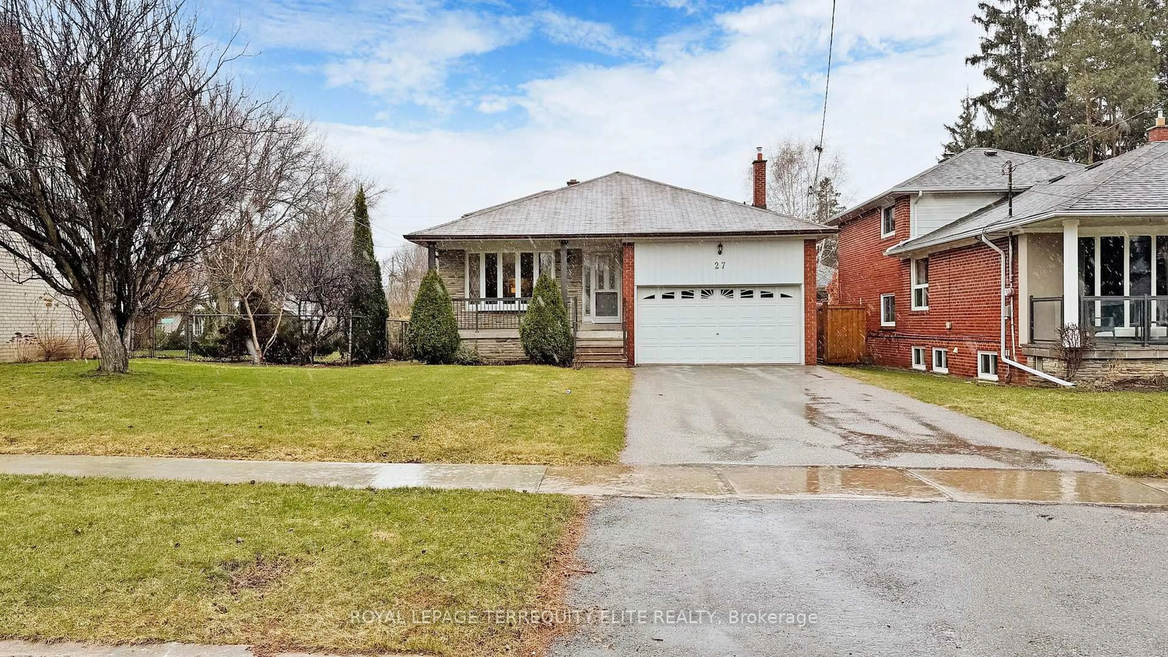 Home with brick exterior material, street for 27 Doverwood Crt, Toronto Ontario M2M 2G6